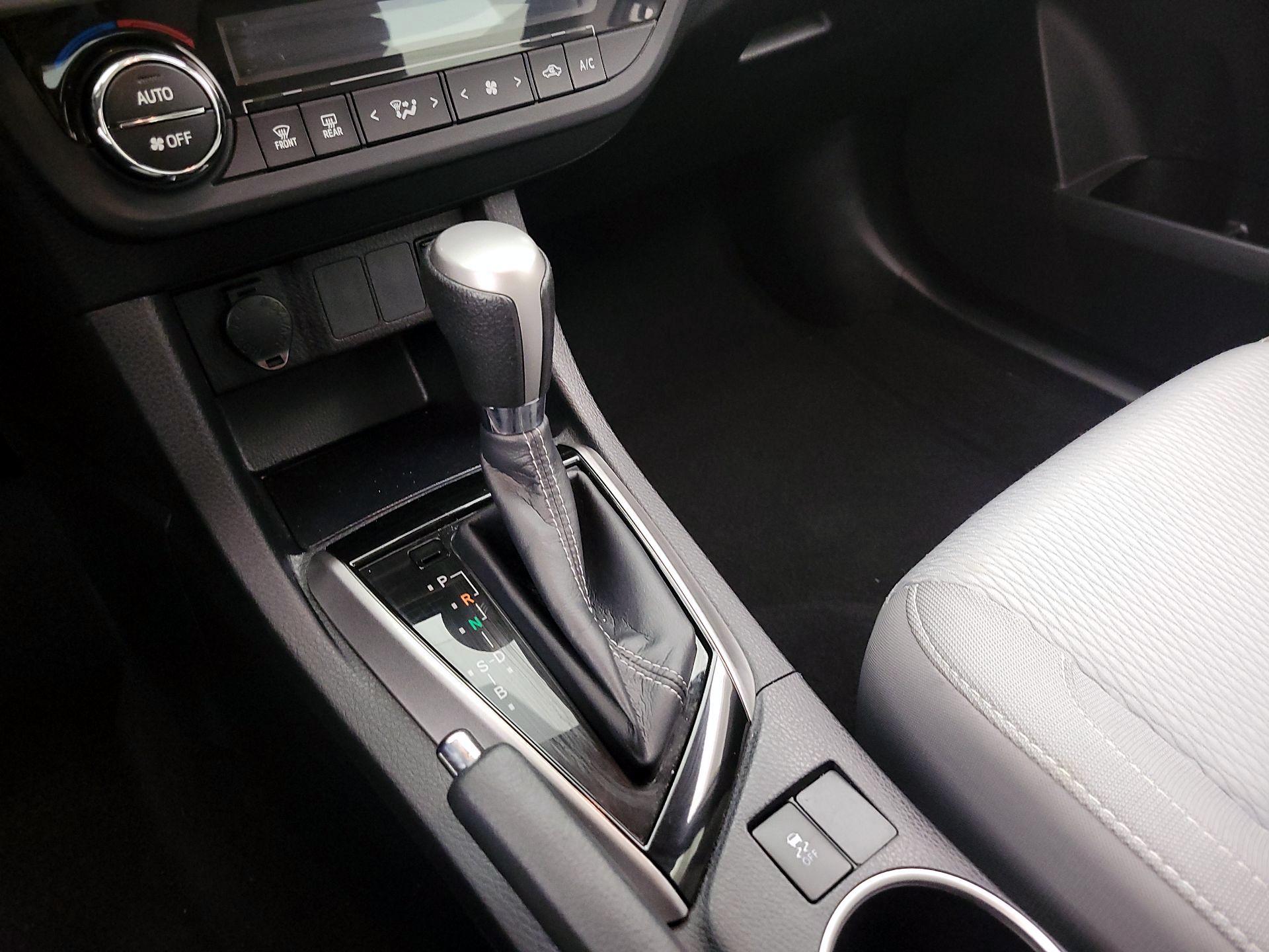 Thumbnail: 2016 Toyota Corolla - 17