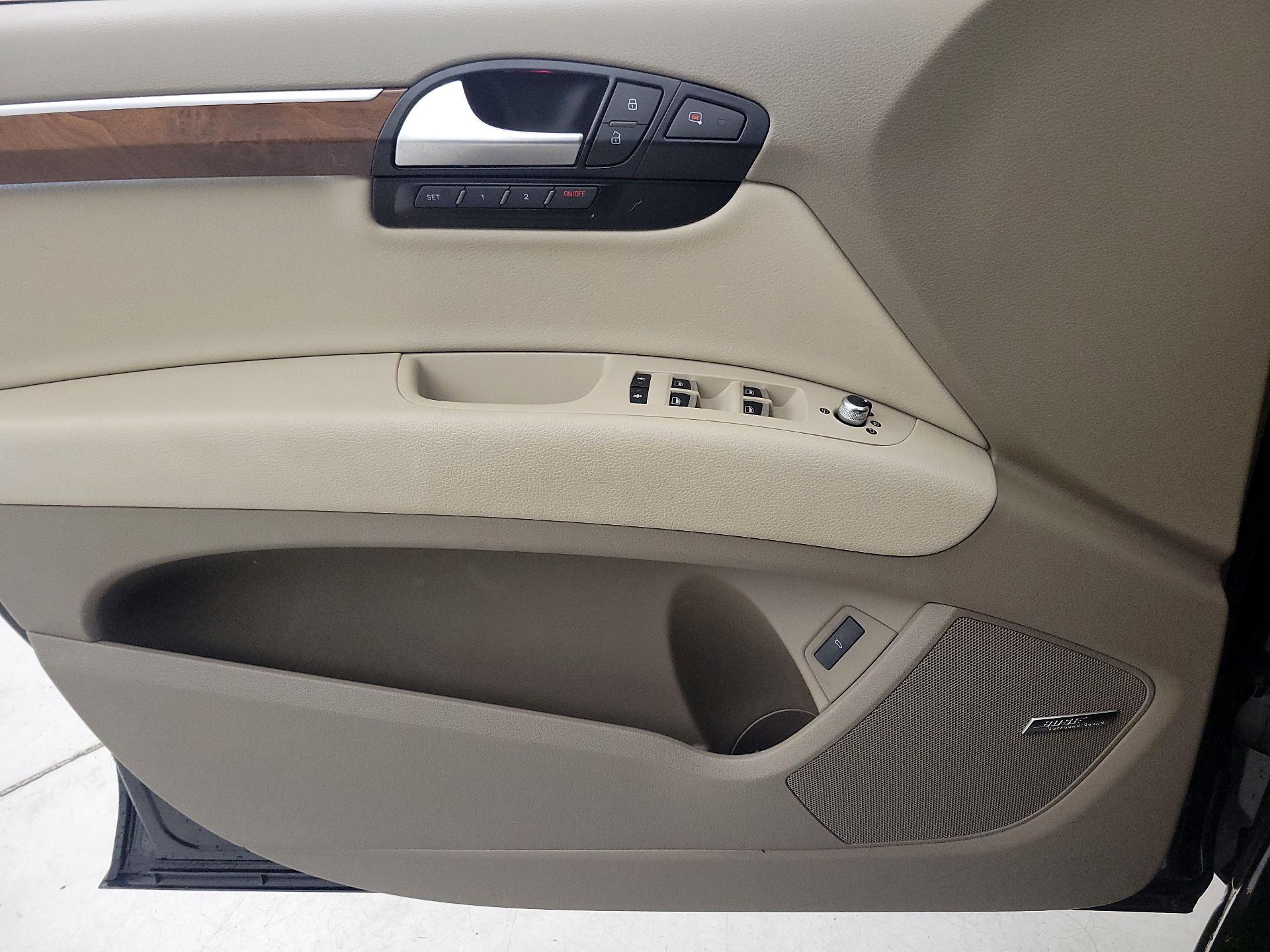 Thumbnail: 2015 Audi Q7 - 12