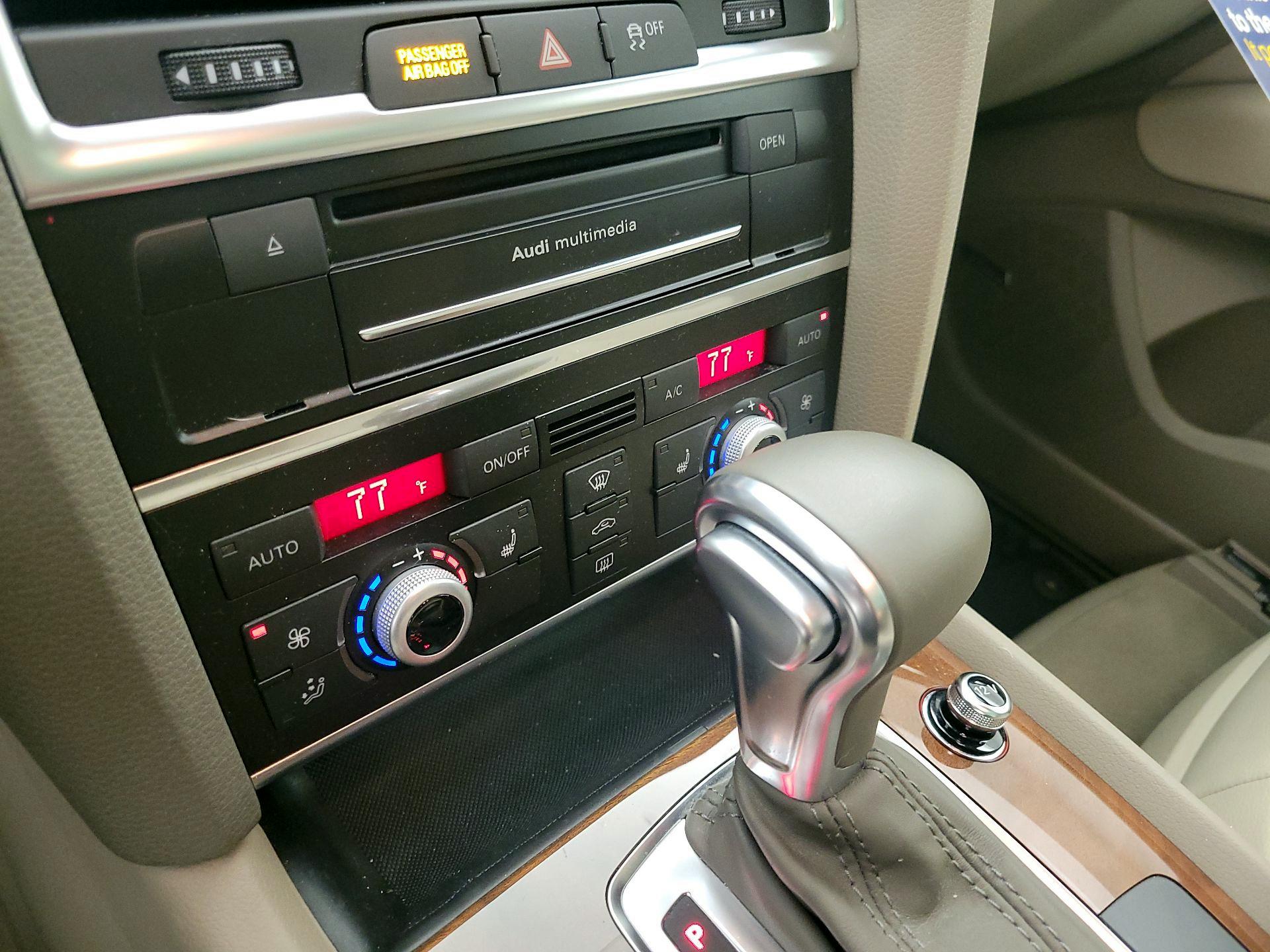 Thumbnail: 2015 Audi Q7 - 16