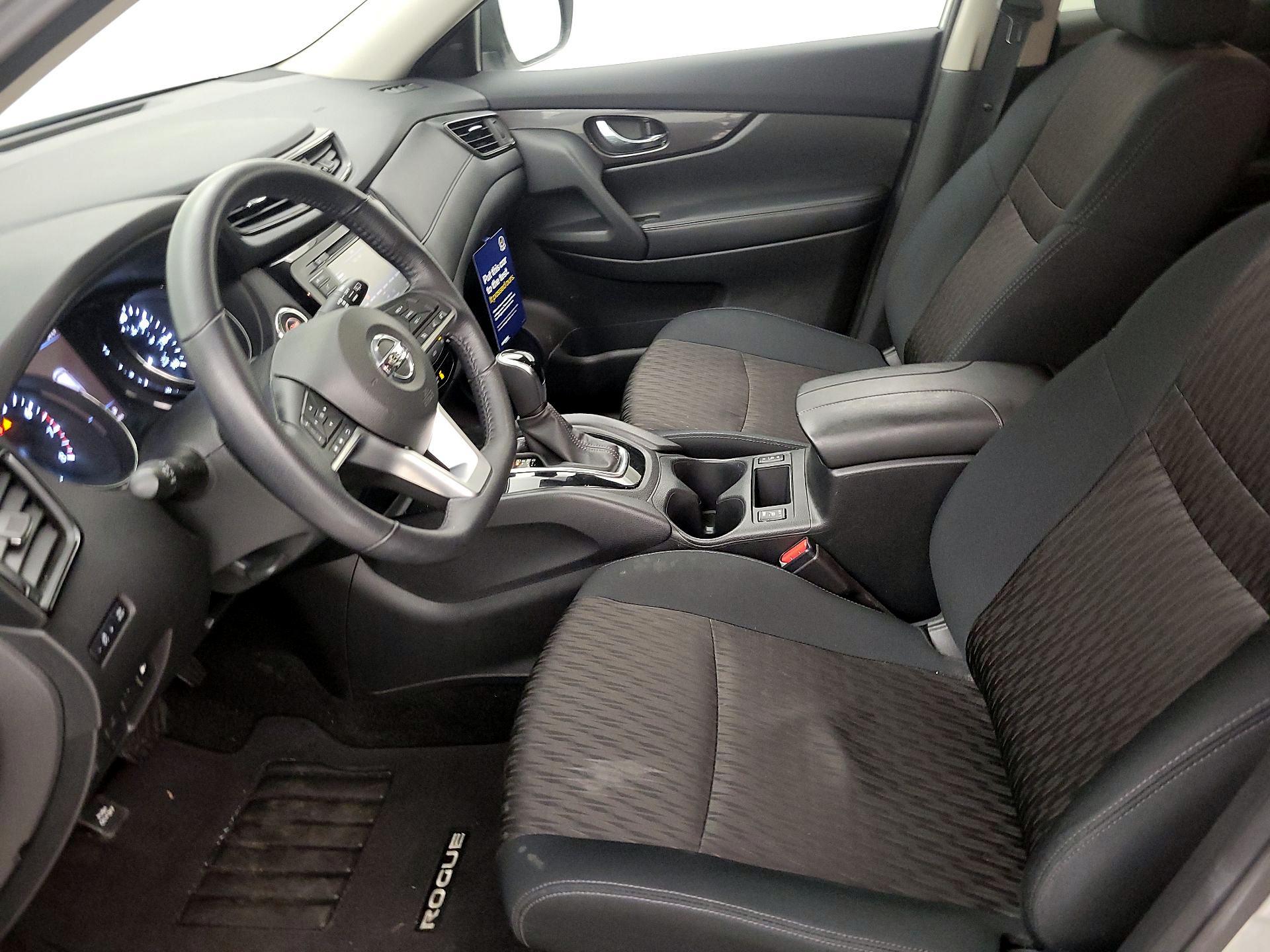 Thumbnail: 2019 Nissan Rogue - 11