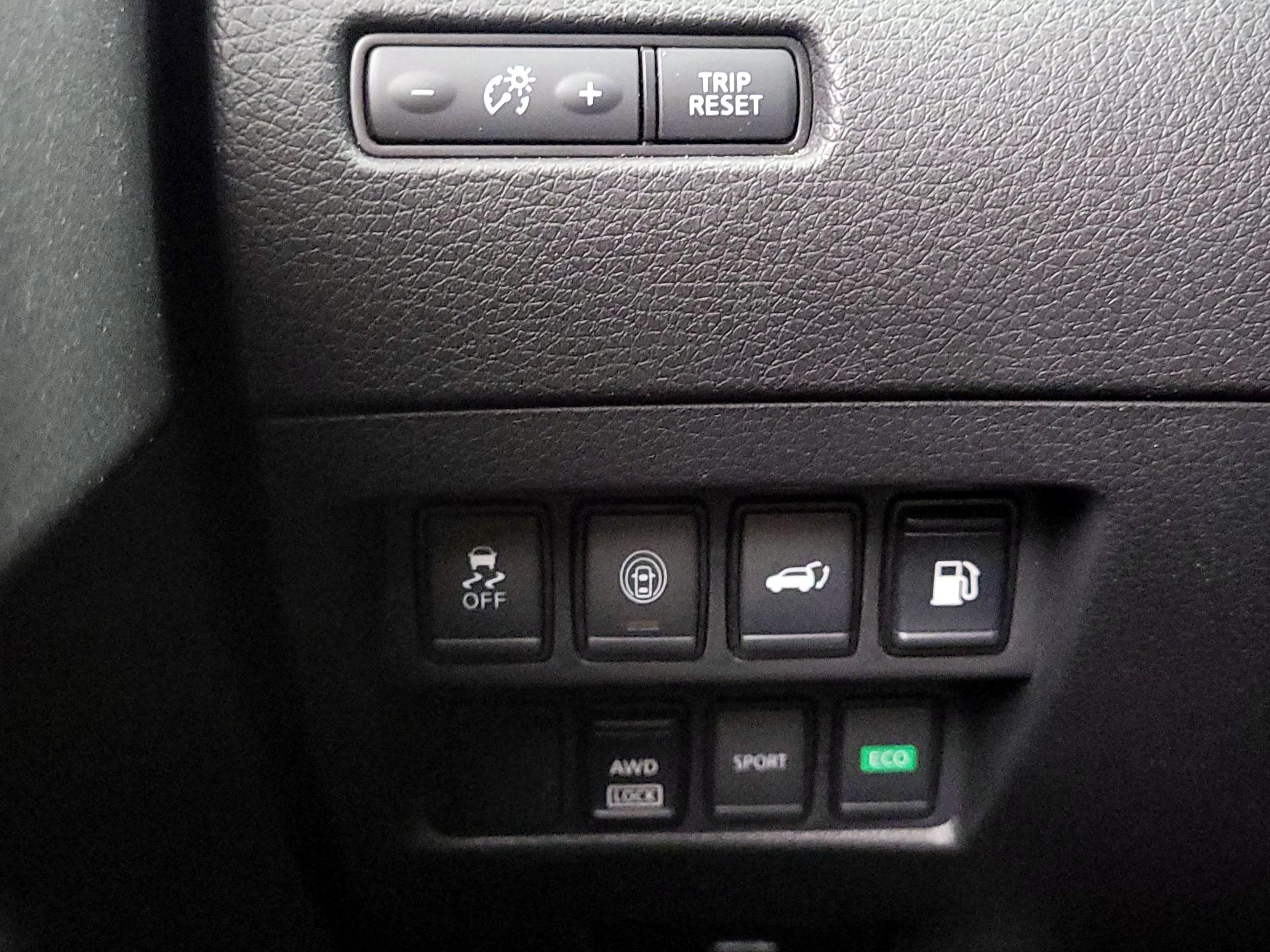 Thumbnail: 2019 Nissan Rogue - 13