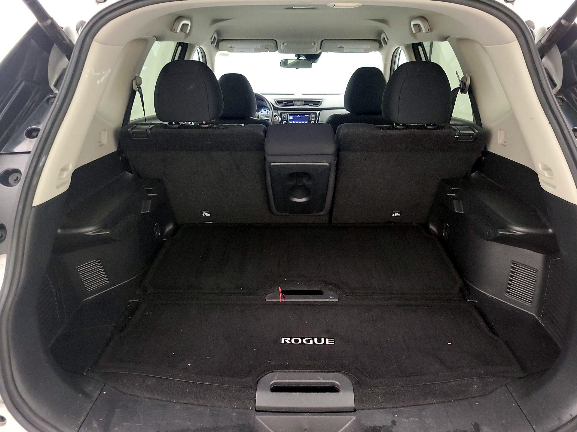 Thumbnail: 2019 Nissan Rogue - 20