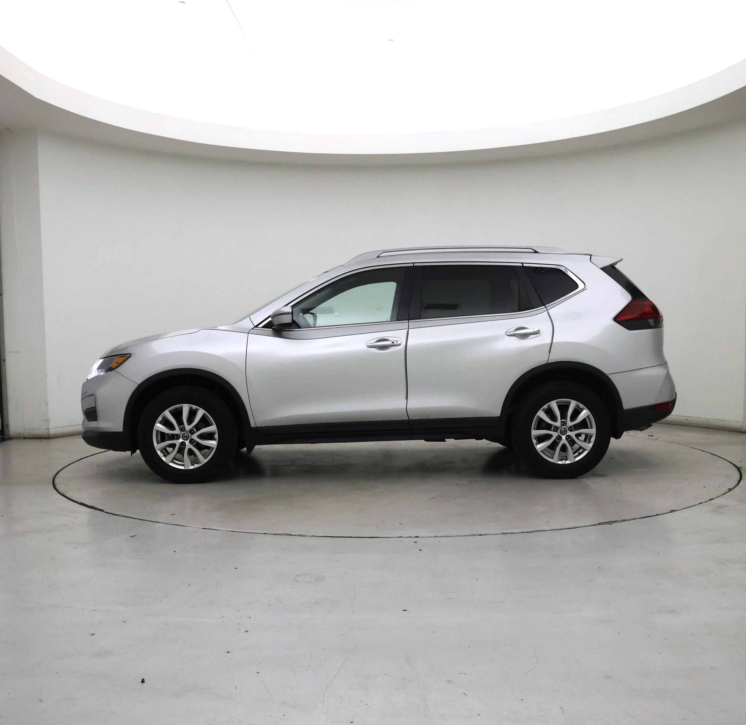 Thumbnail: 2019 Nissan Rogue - 3