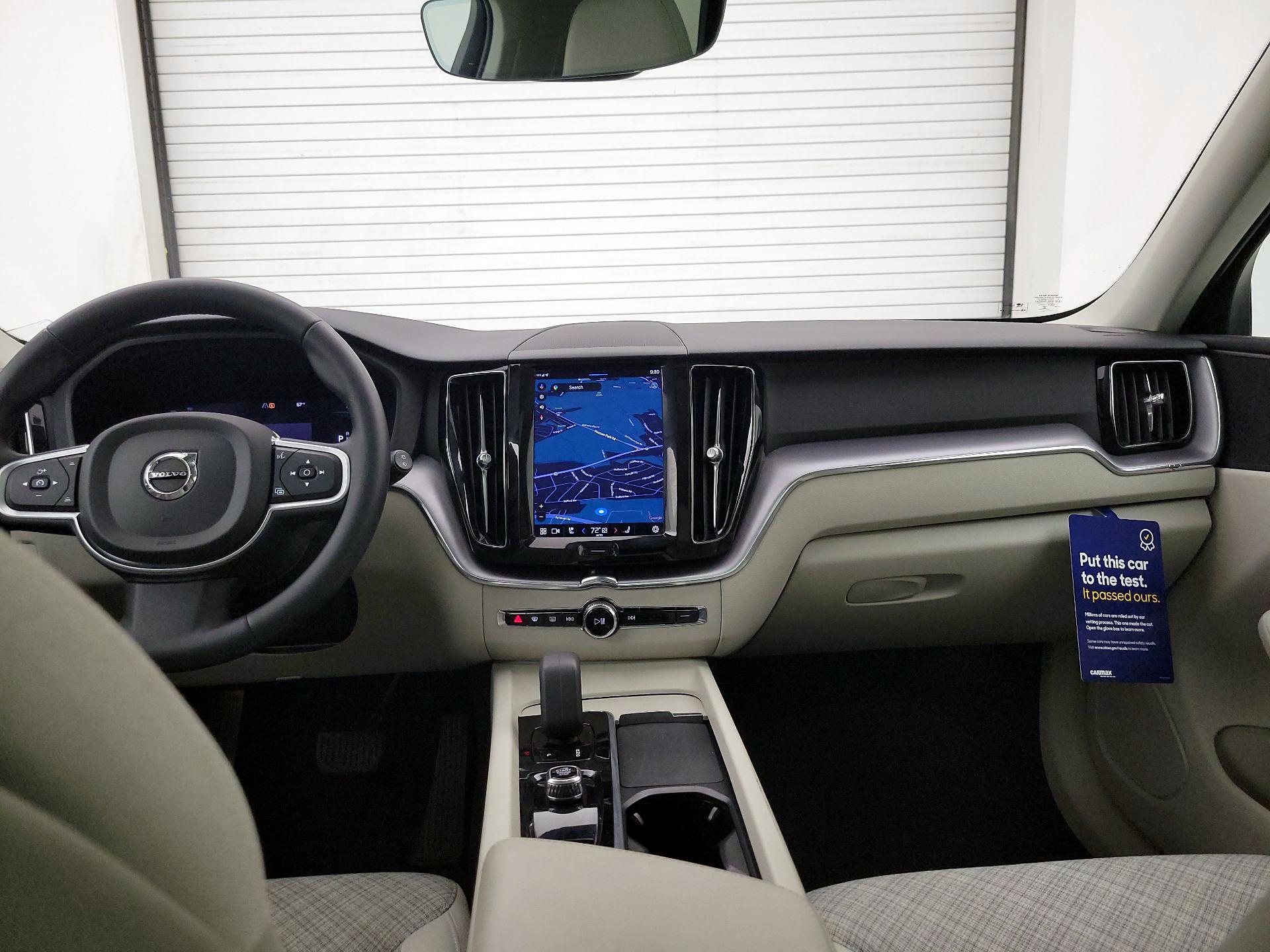 Thumbnail: 2022 Volvo XC60 - 9