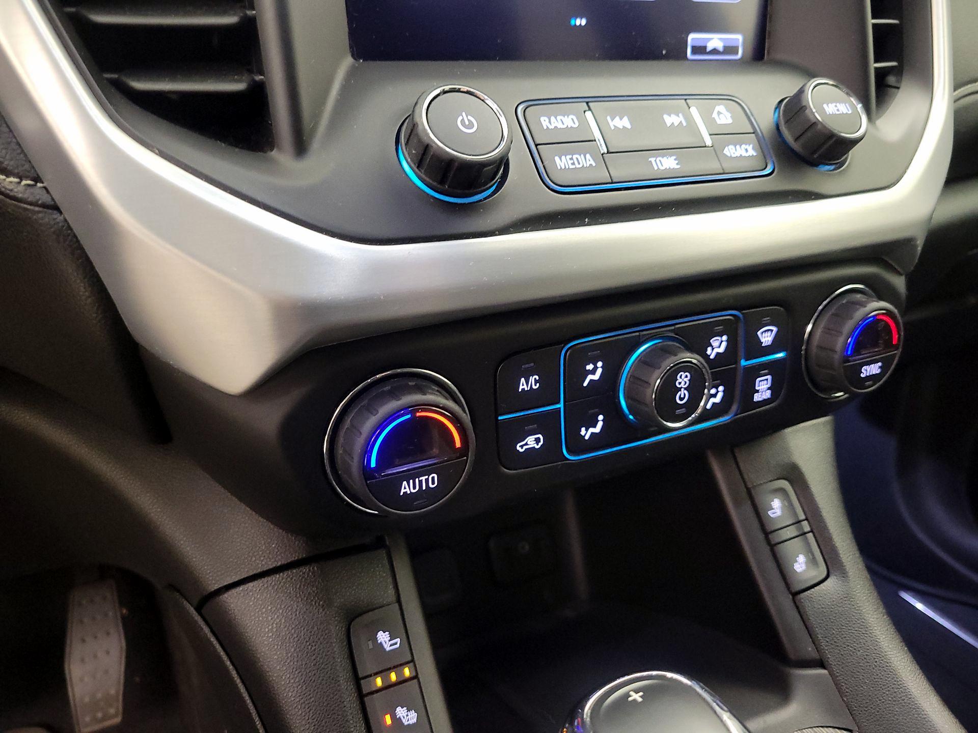 Thumbnail: 2018 GMC Acadia - 16