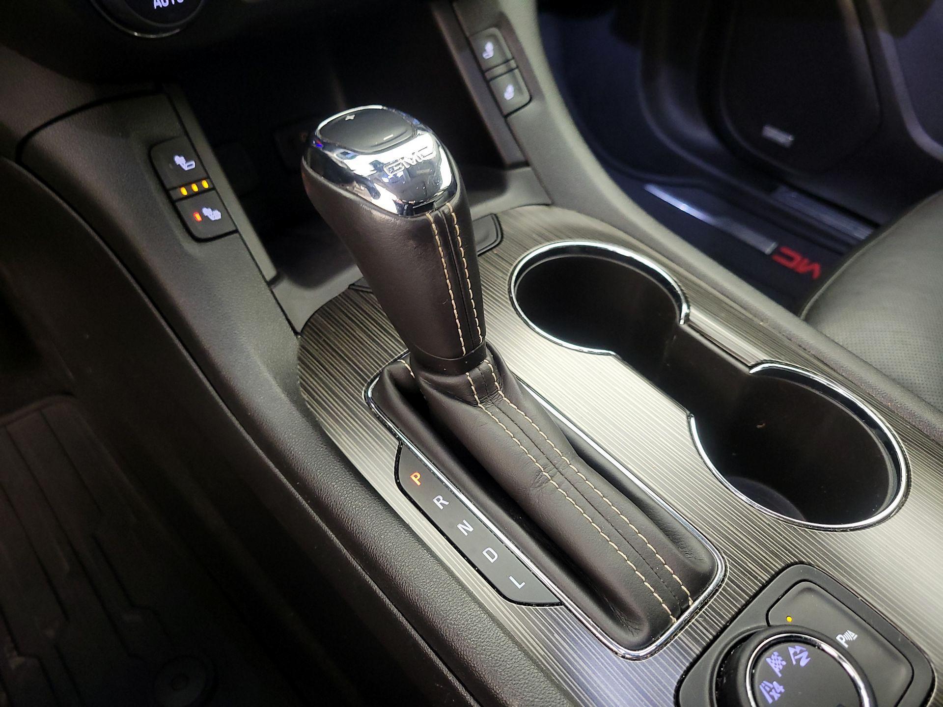 Thumbnail: 2018 GMC Acadia - 17