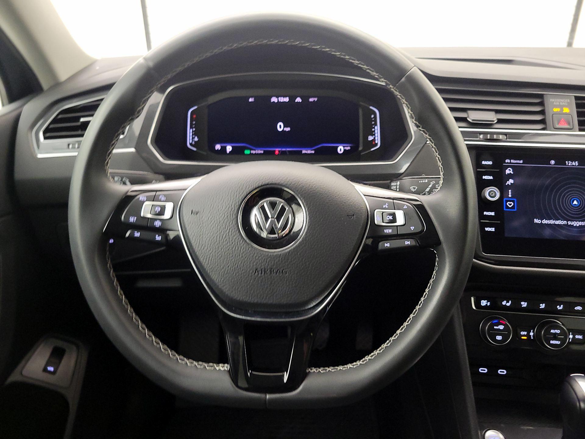 Thumbnail: 2021 Volkswagen Tiguan - 10