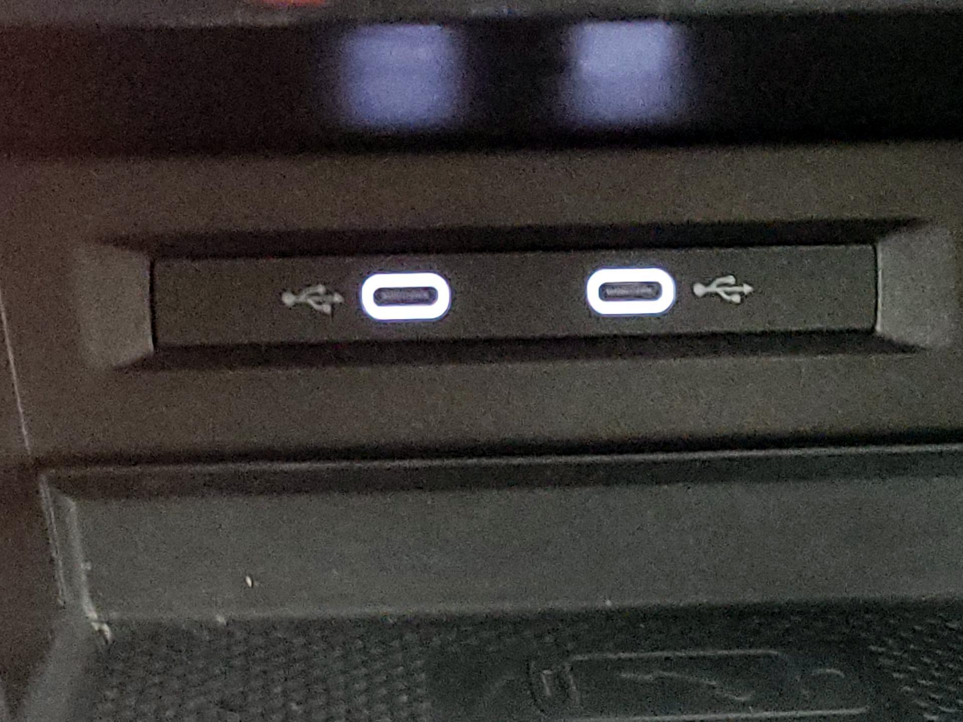 Thumbnail: 2021 Volkswagen Tiguan - 19