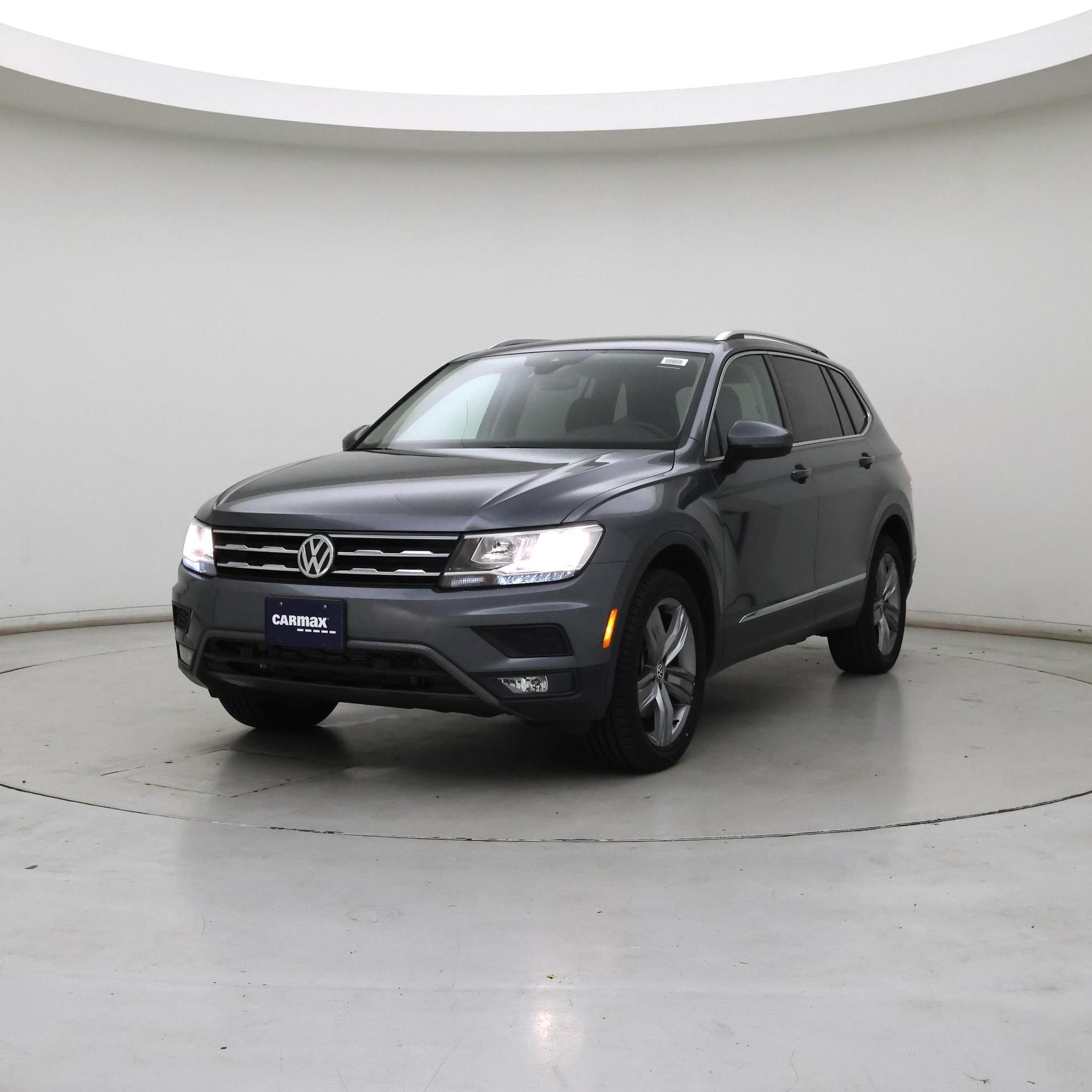 Thumbnail: 2021 Volkswagen Tiguan - 4