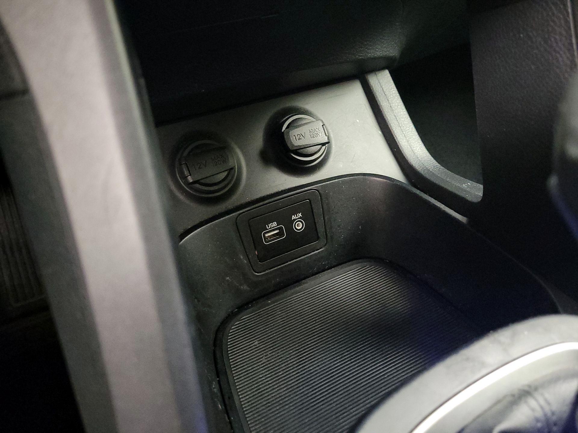 Thumbnail: 2018 Hyundai Santa Fe - 18