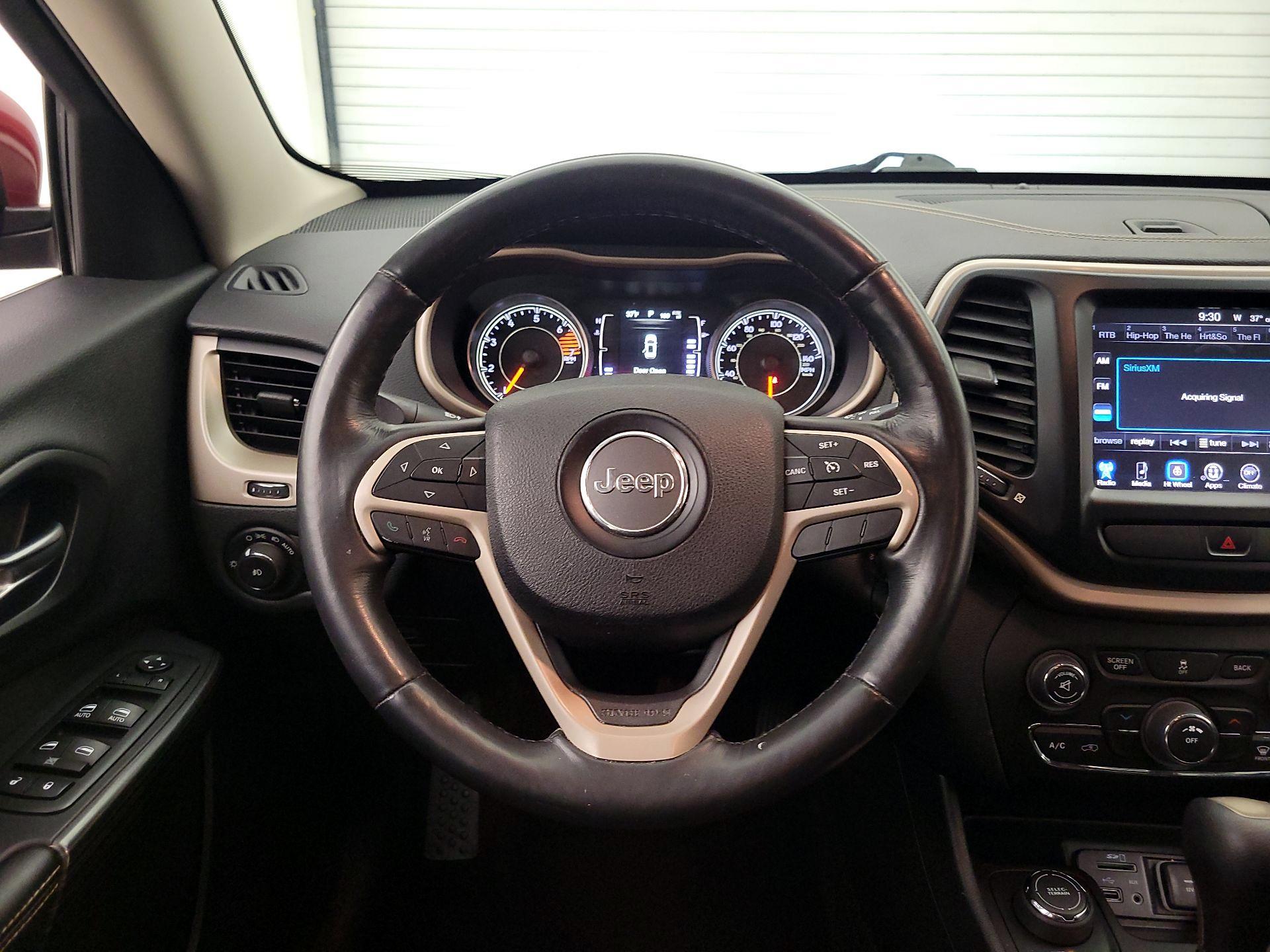 Thumbnail: 2016 Jeep Cherokee - 10