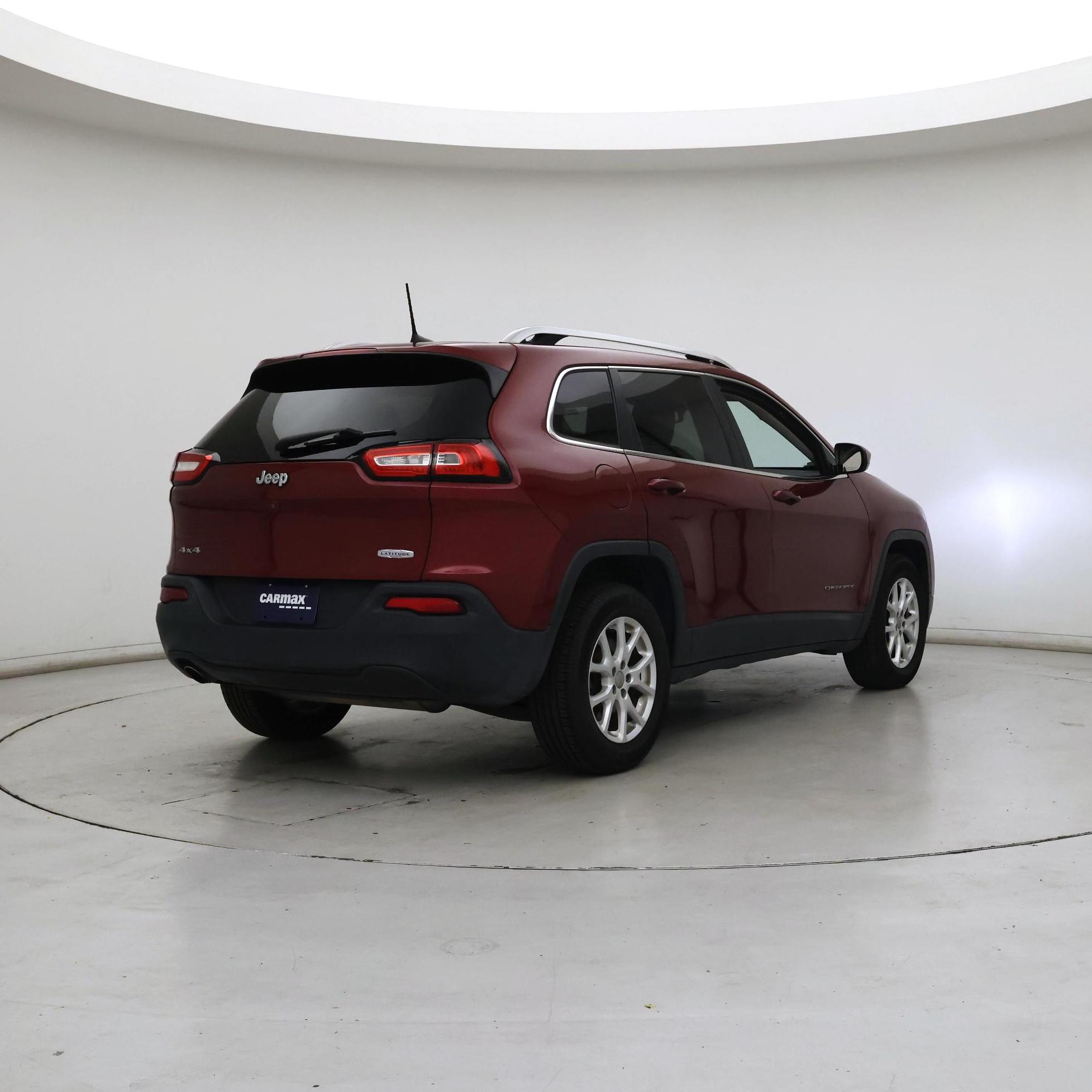 Thumbnail: 2016 Jeep Cherokee - 8