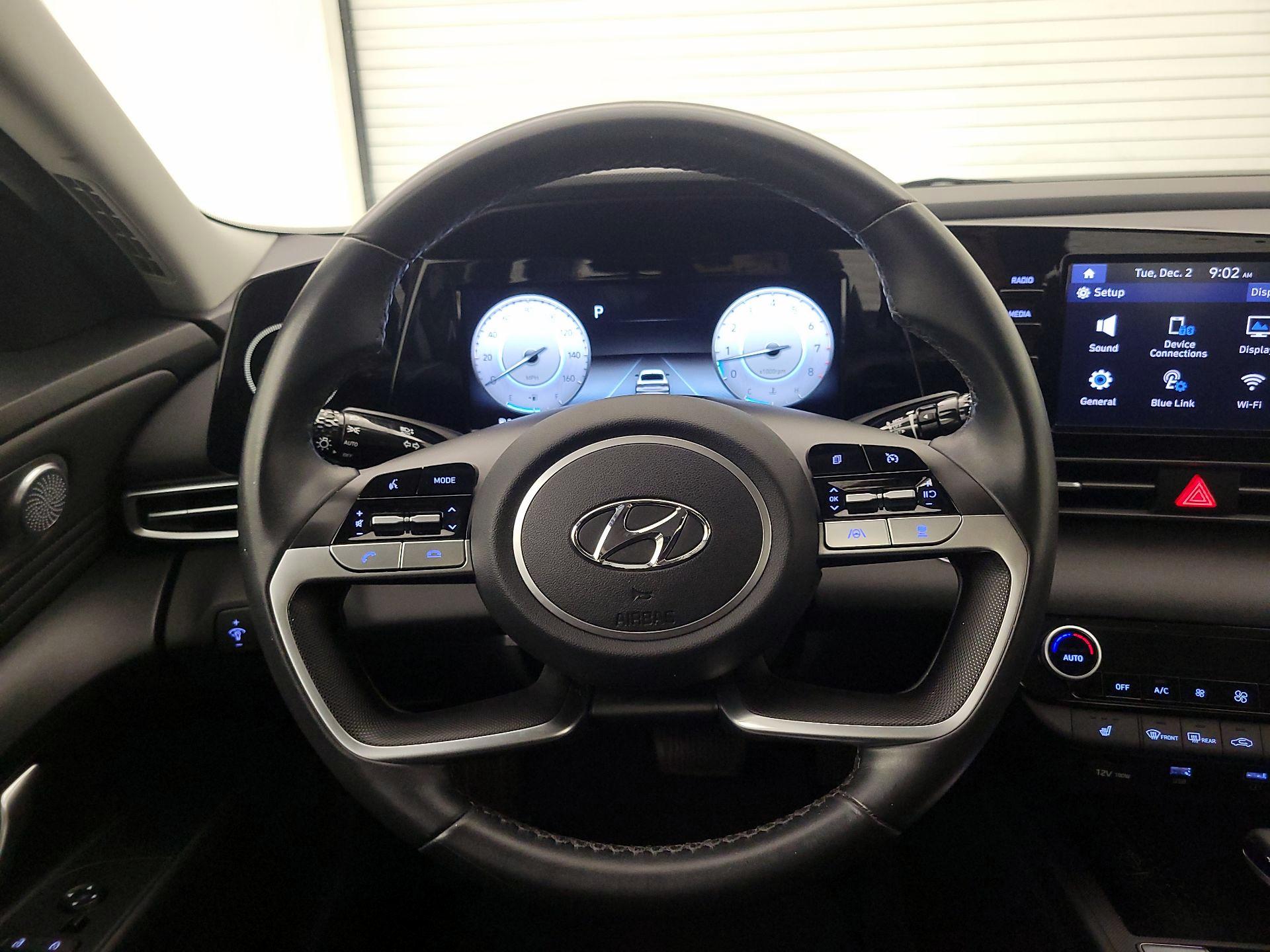 Thumbnail: 2021 Hyundai Elantra - 10