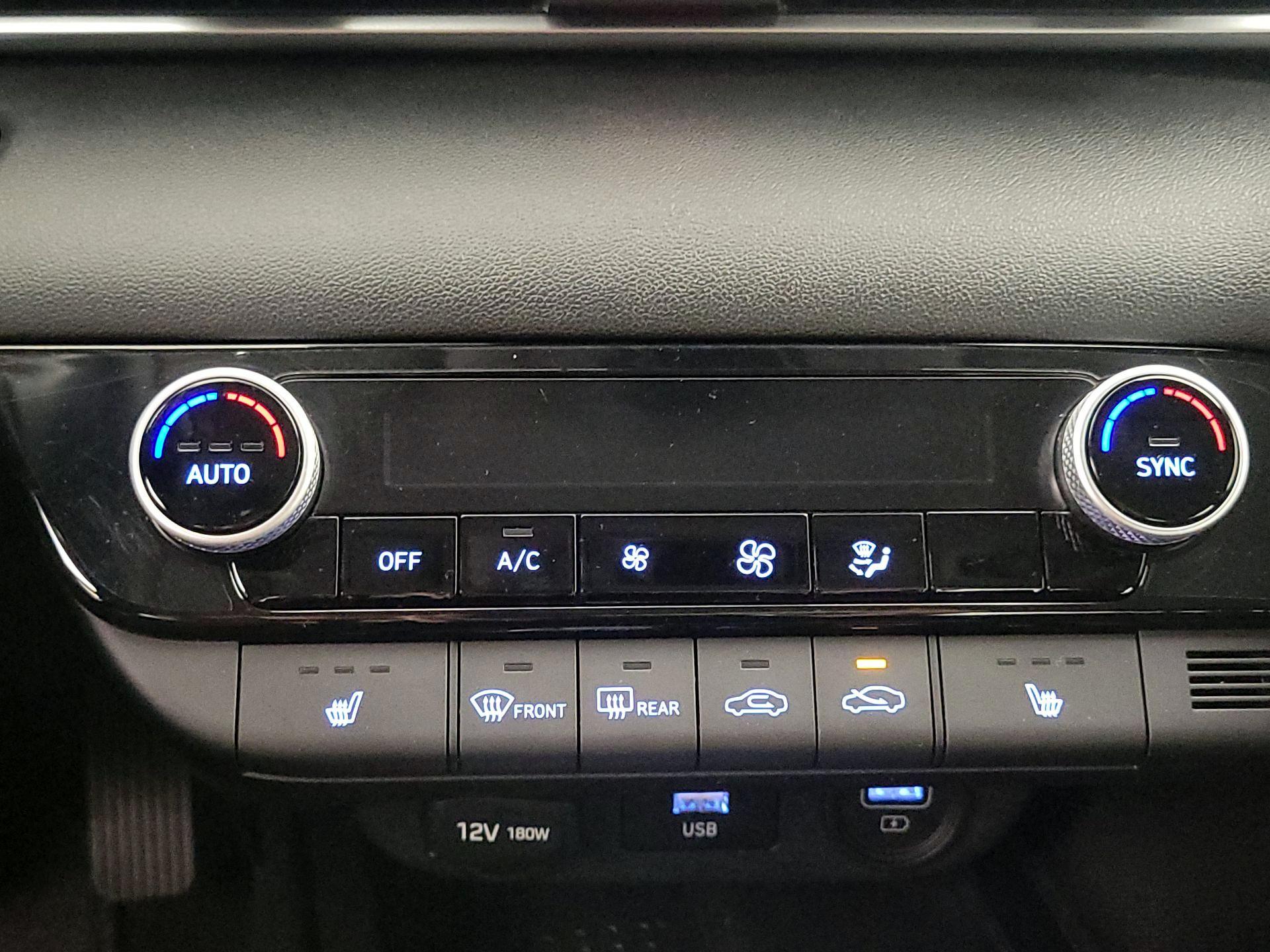 Thumbnail: 2021 Hyundai Elantra - 16