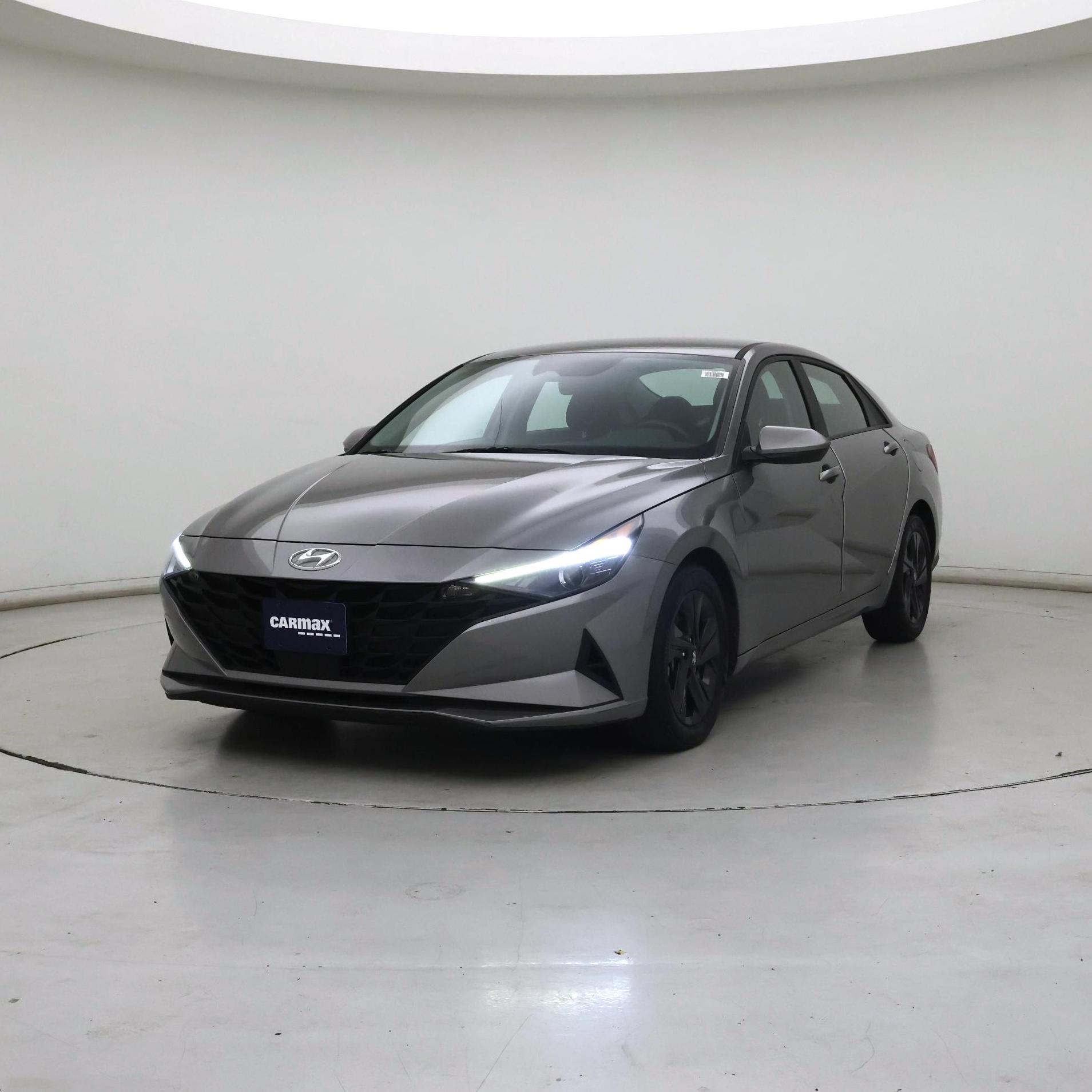 Thumbnail: 2021 Hyundai Elantra - 4