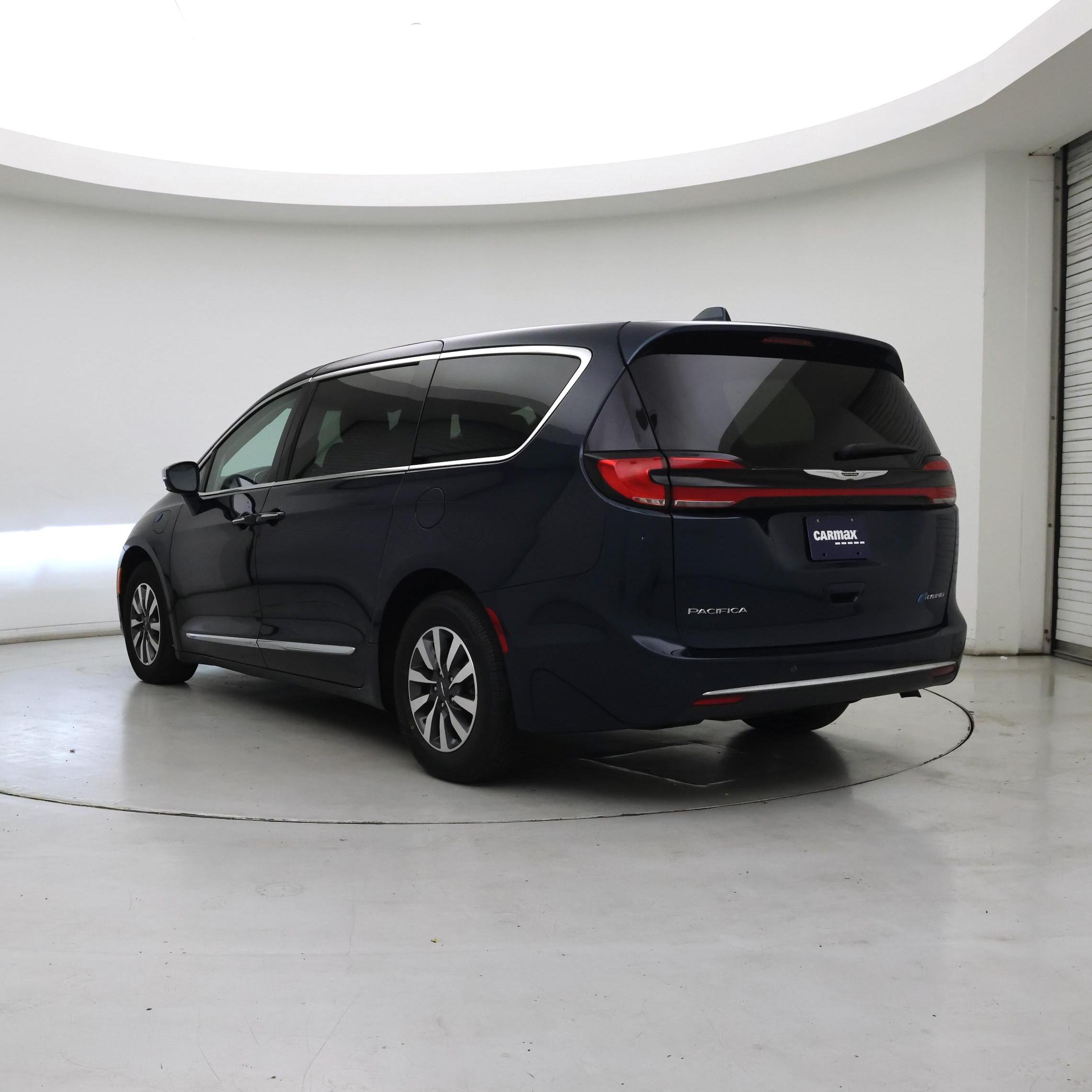 Thumbnail: 2022 Chrysler Pacifica - 2