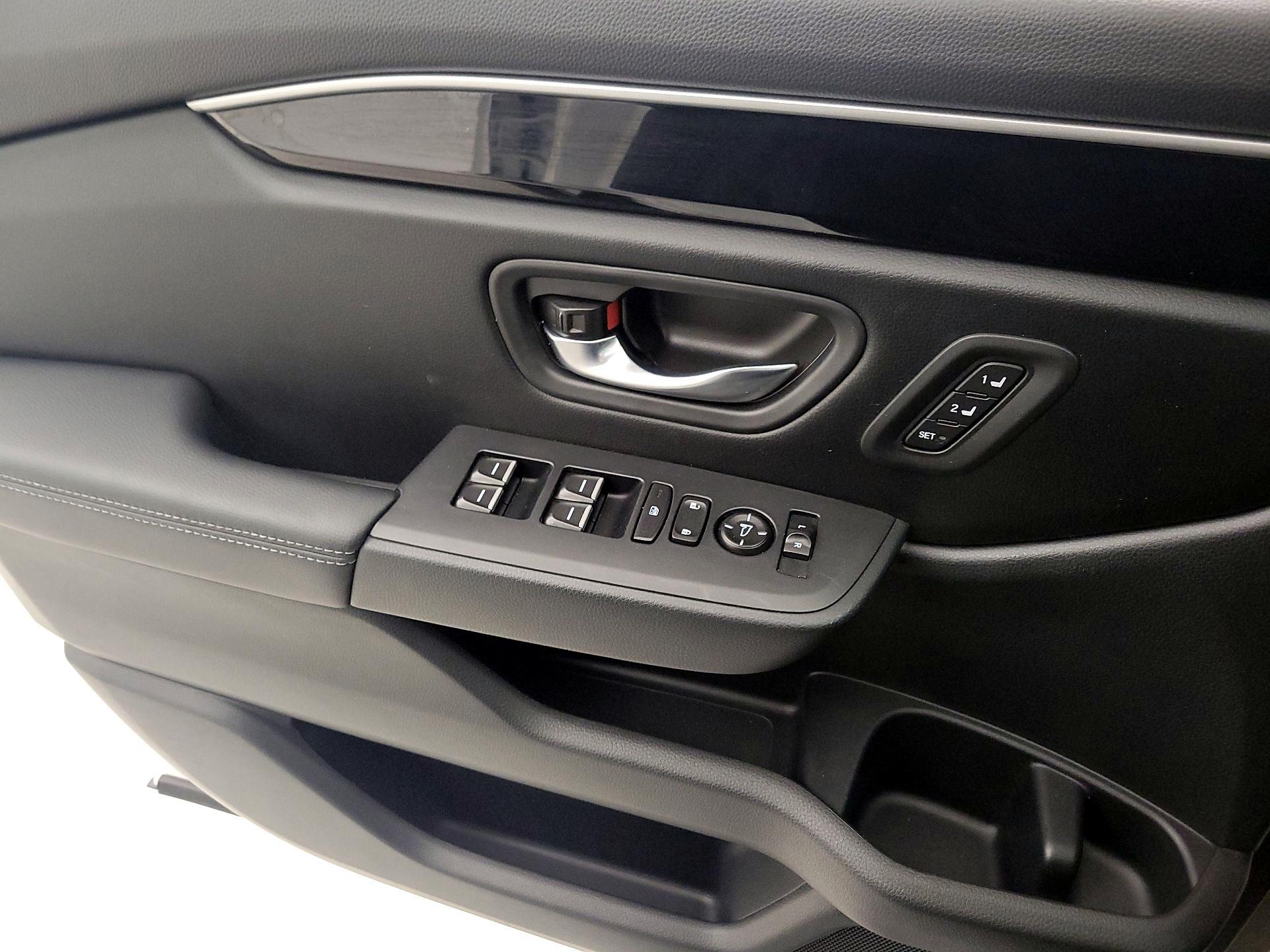 Thumbnail: 2023 Honda Pilot - 12