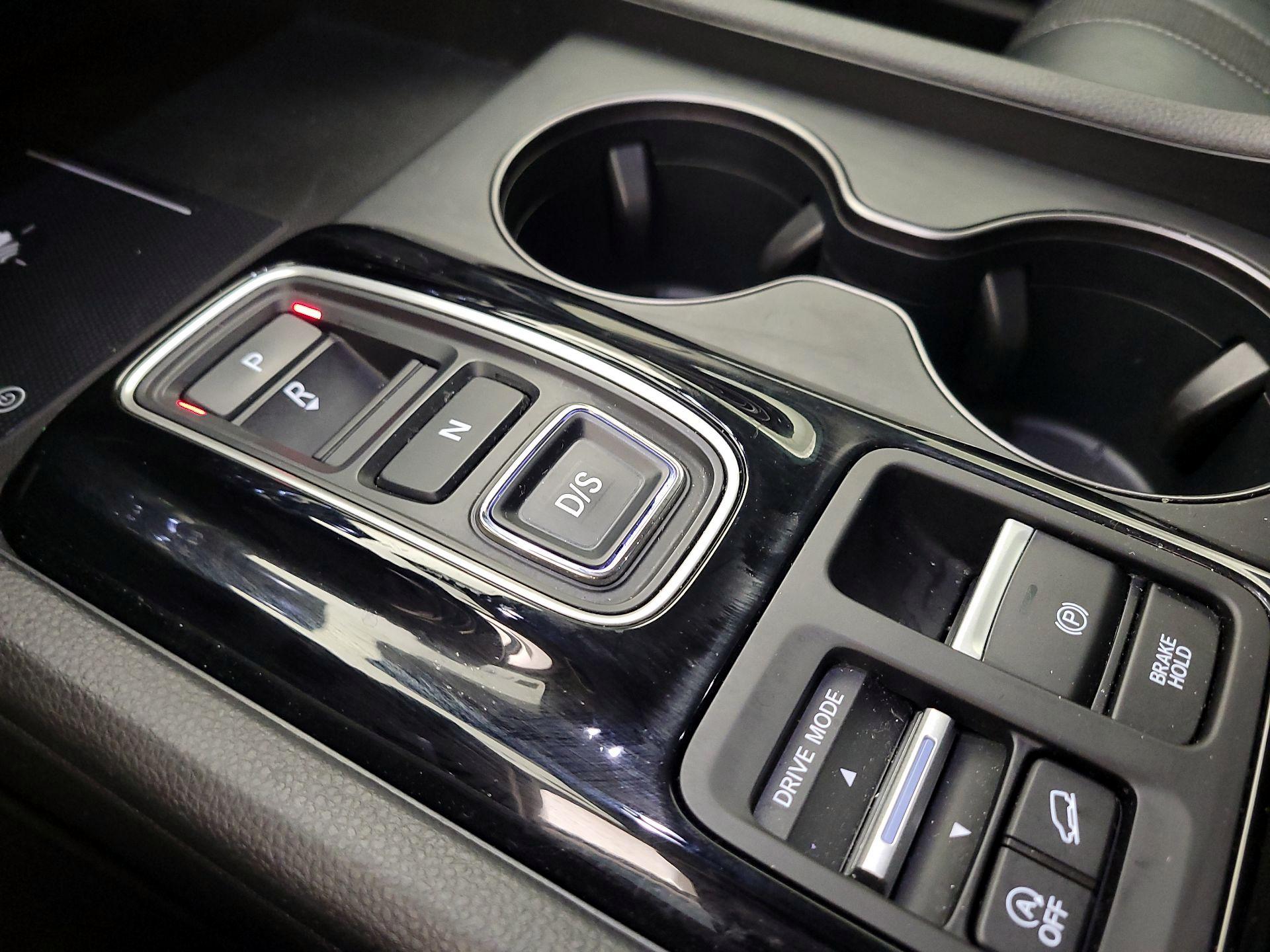 Thumbnail: 2023 Honda Pilot - 17