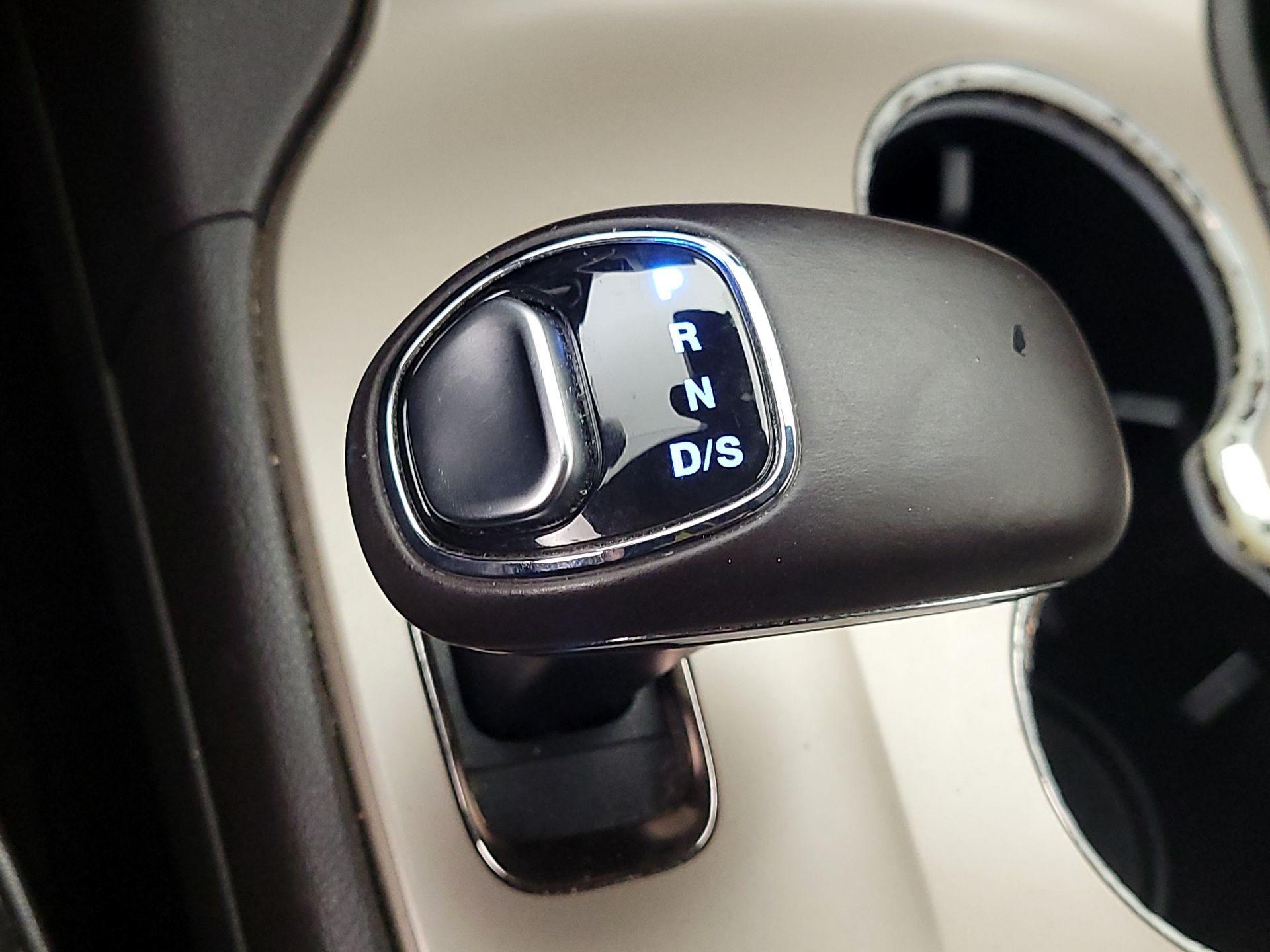 Thumbnail: 2014 Jeep Grand Cherokee - 18