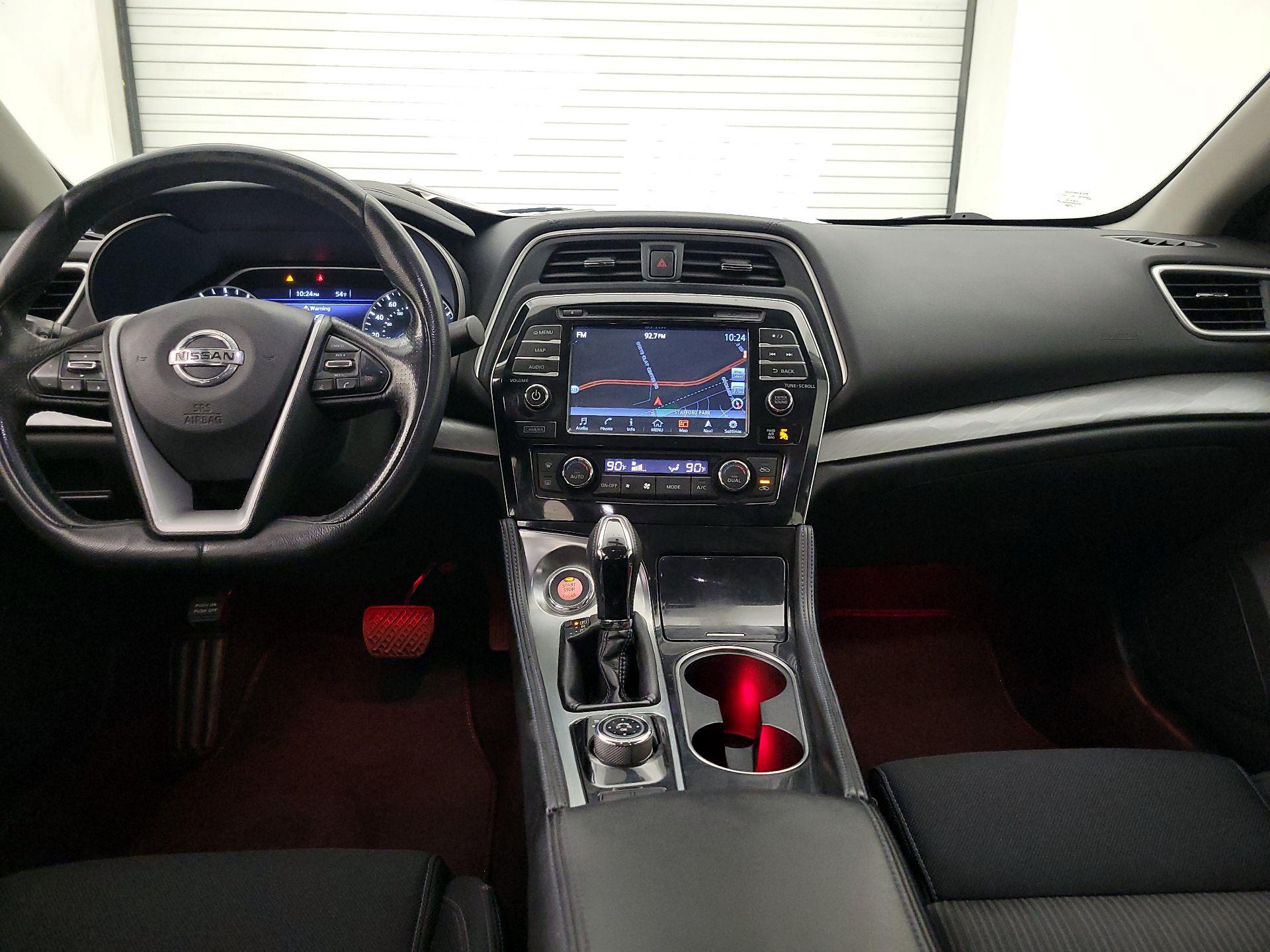 Thumbnail: 2016 Nissan Maxima - 9