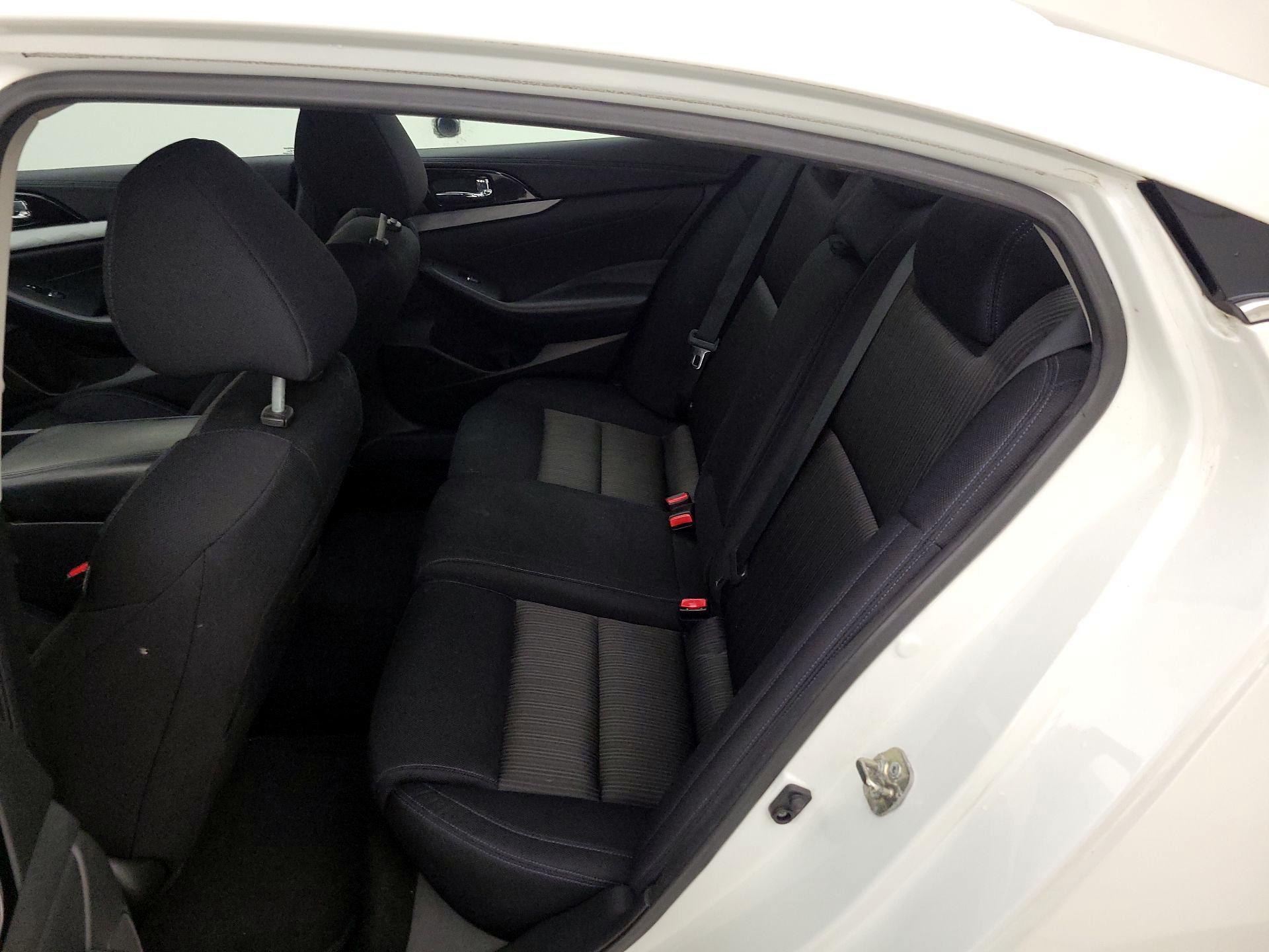 Thumbnail: 2016 Nissan Maxima - 20