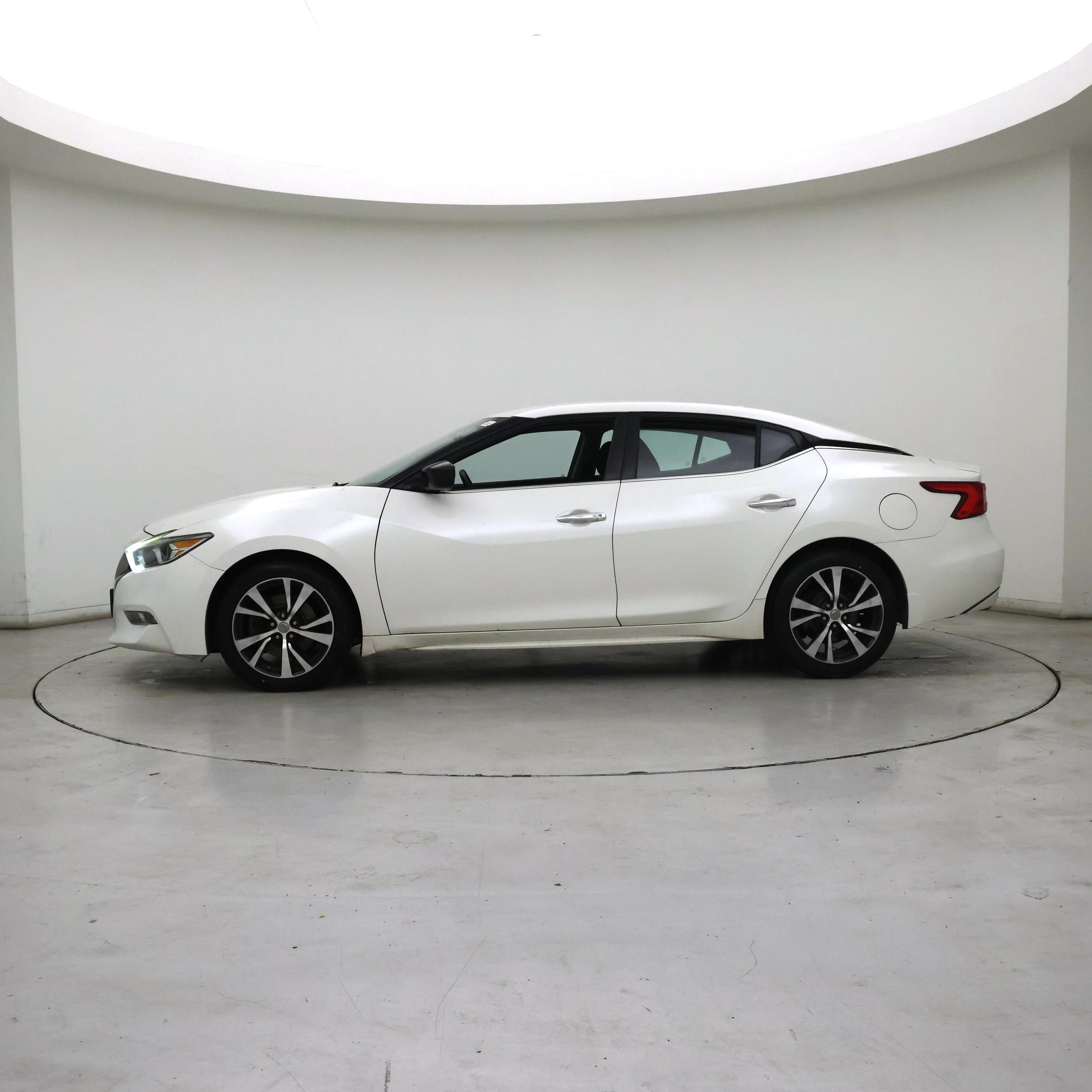 Thumbnail: 2016 Nissan Maxima - 3