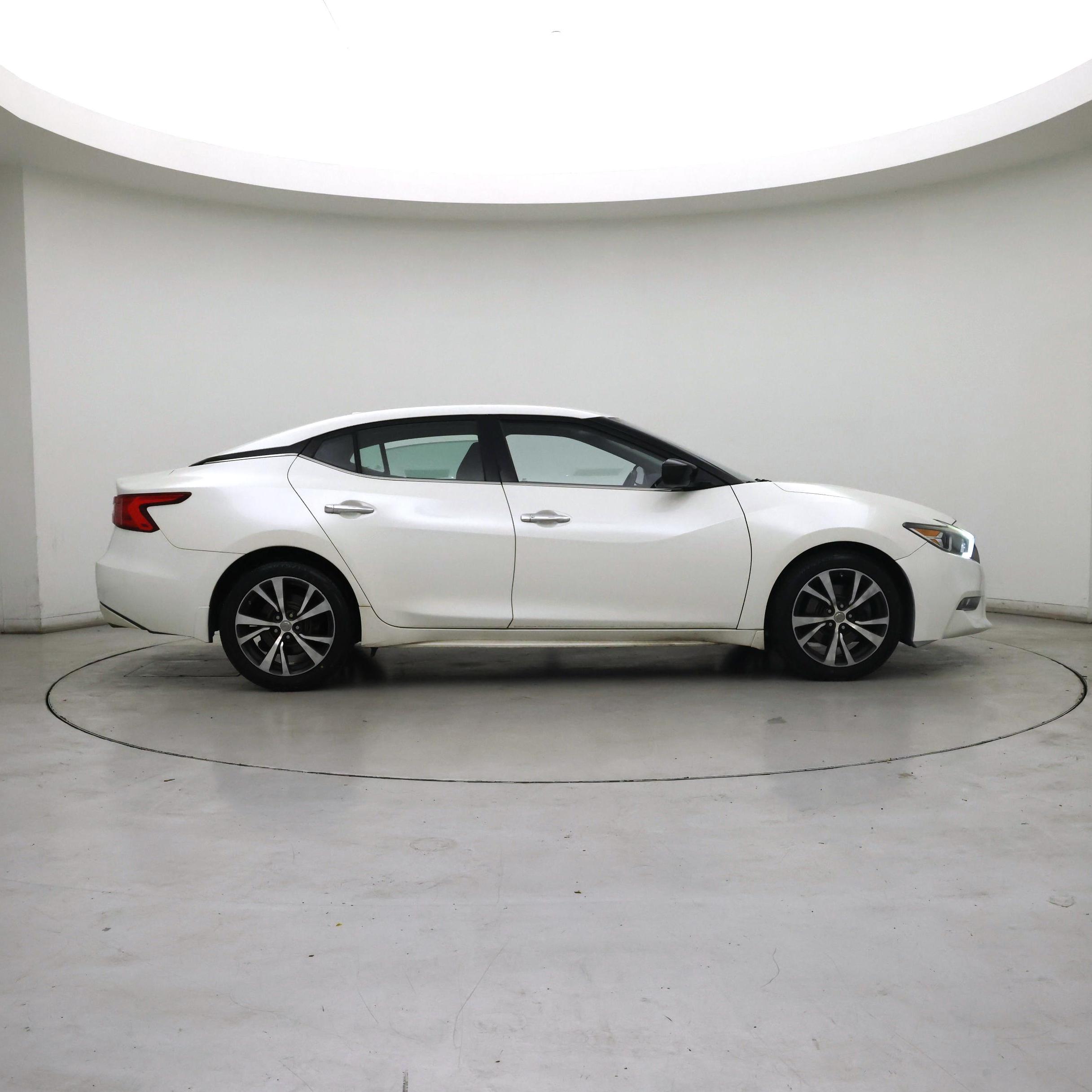 Thumbnail: 2016 Nissan Maxima - 7