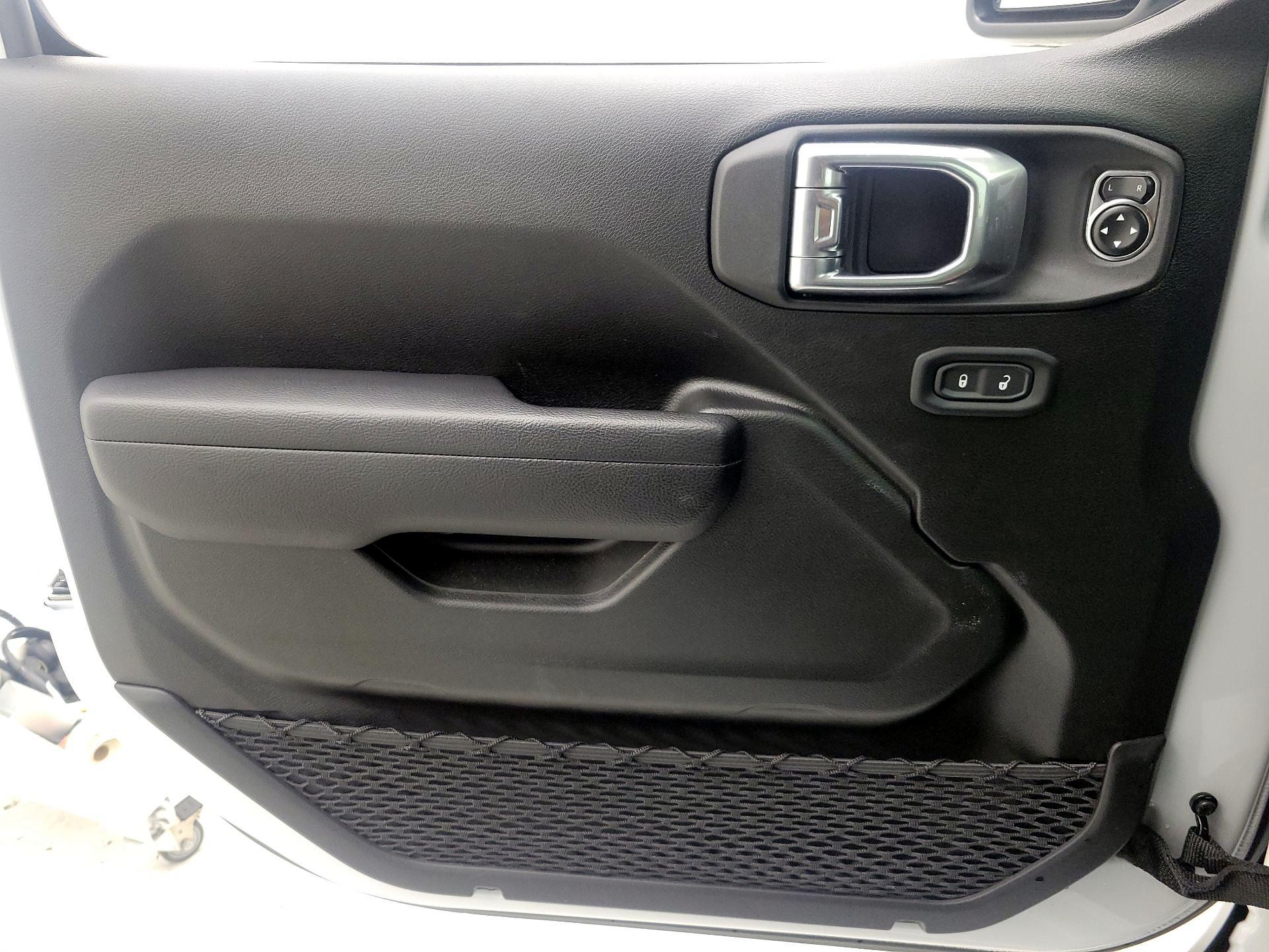 Thumbnail: 2024 Jeep Wrangler - 12