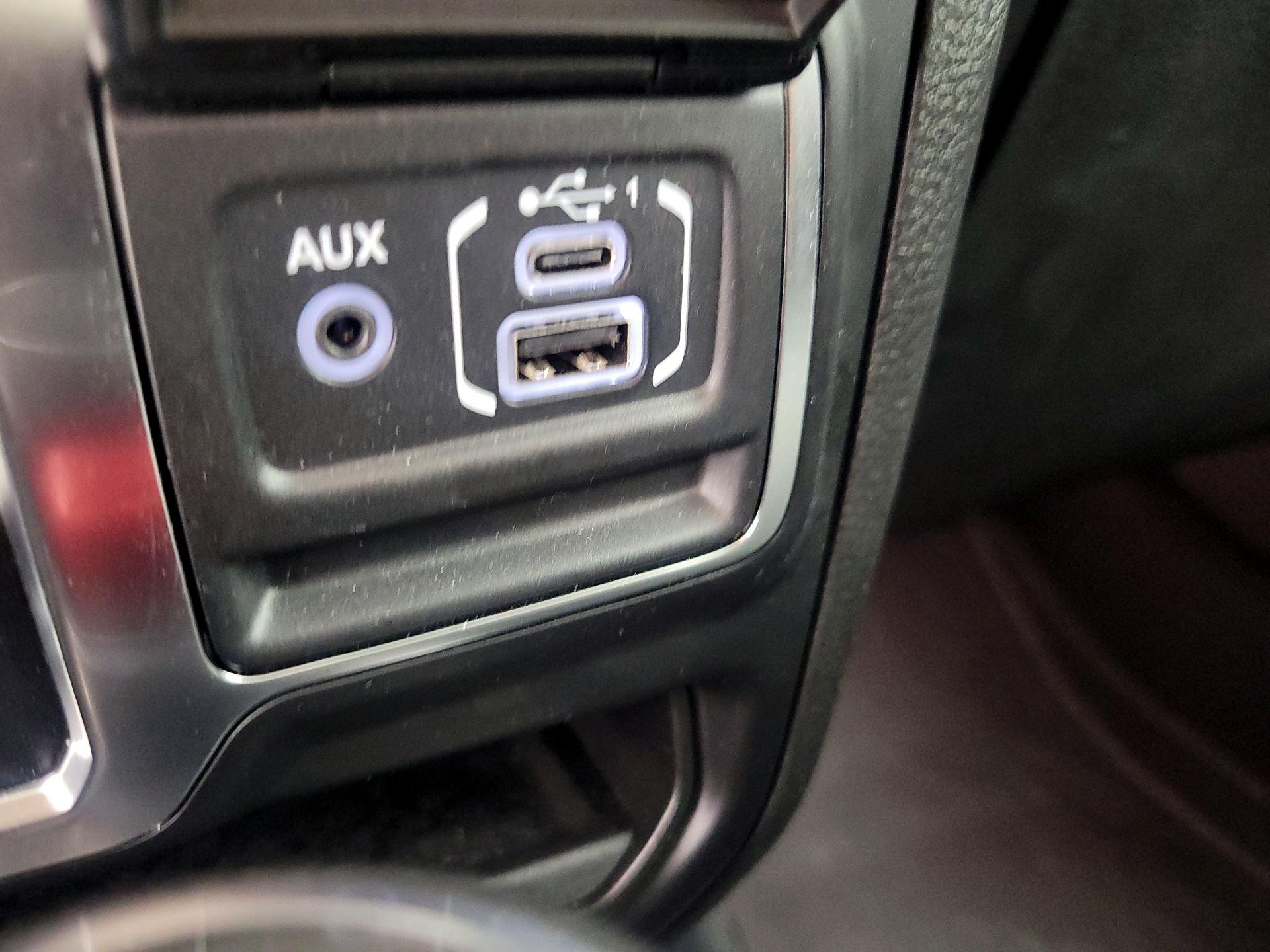 Thumbnail: 2024 Jeep Wrangler - 18