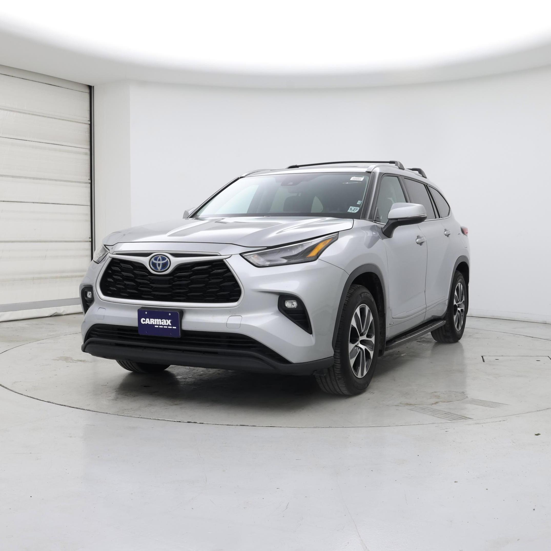 Thumbnail: 2022 Toyota Highlander - 4