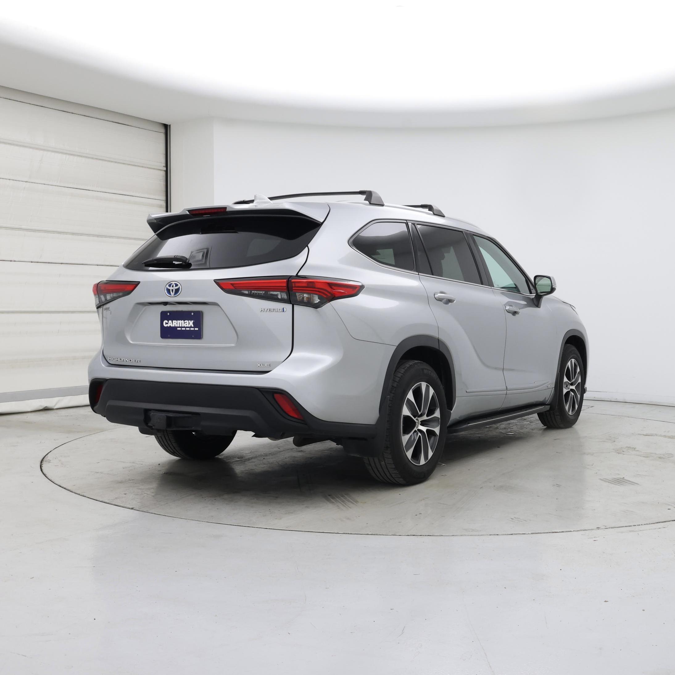 Thumbnail: 2022 Toyota Highlander - 8