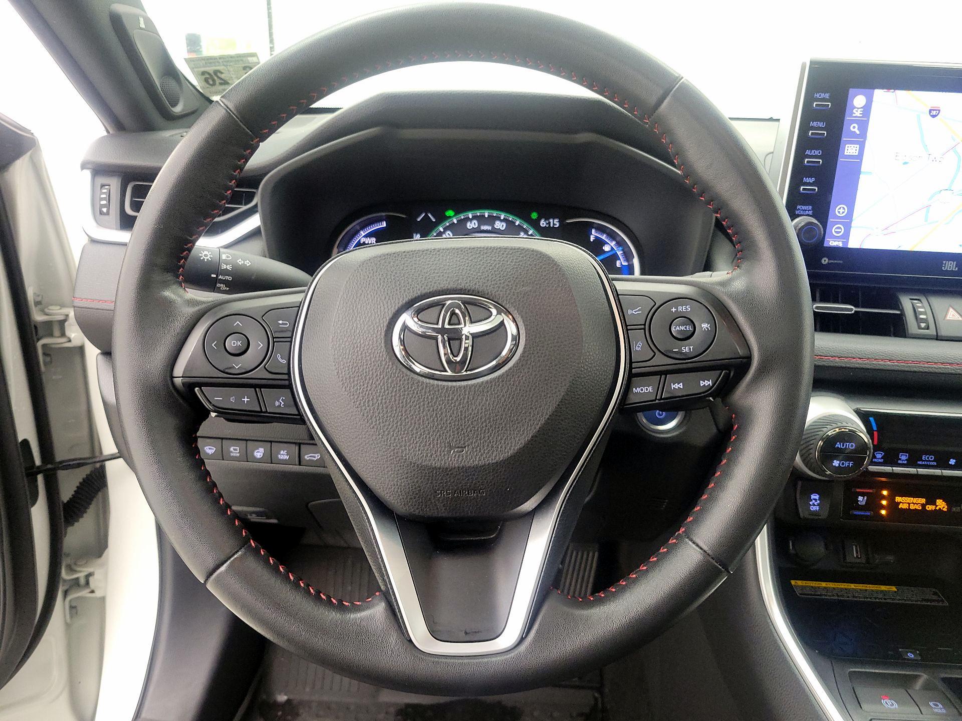 Thumbnail: 2021 Toyota RAV4 - 10