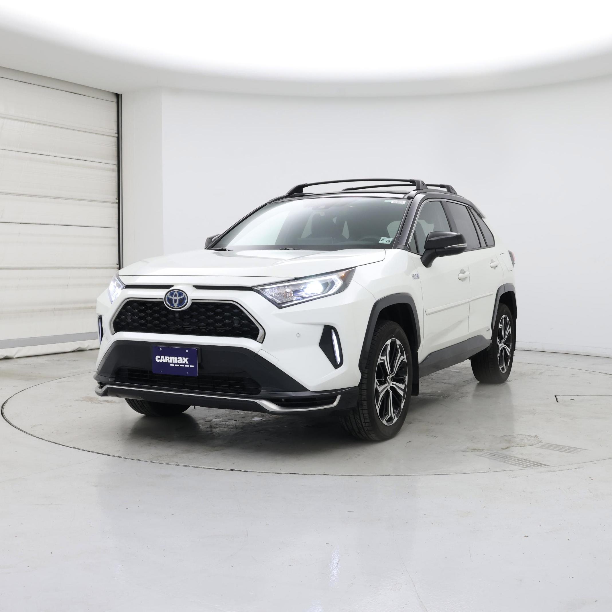 Thumbnail: 2021 Toyota RAV4 - 4