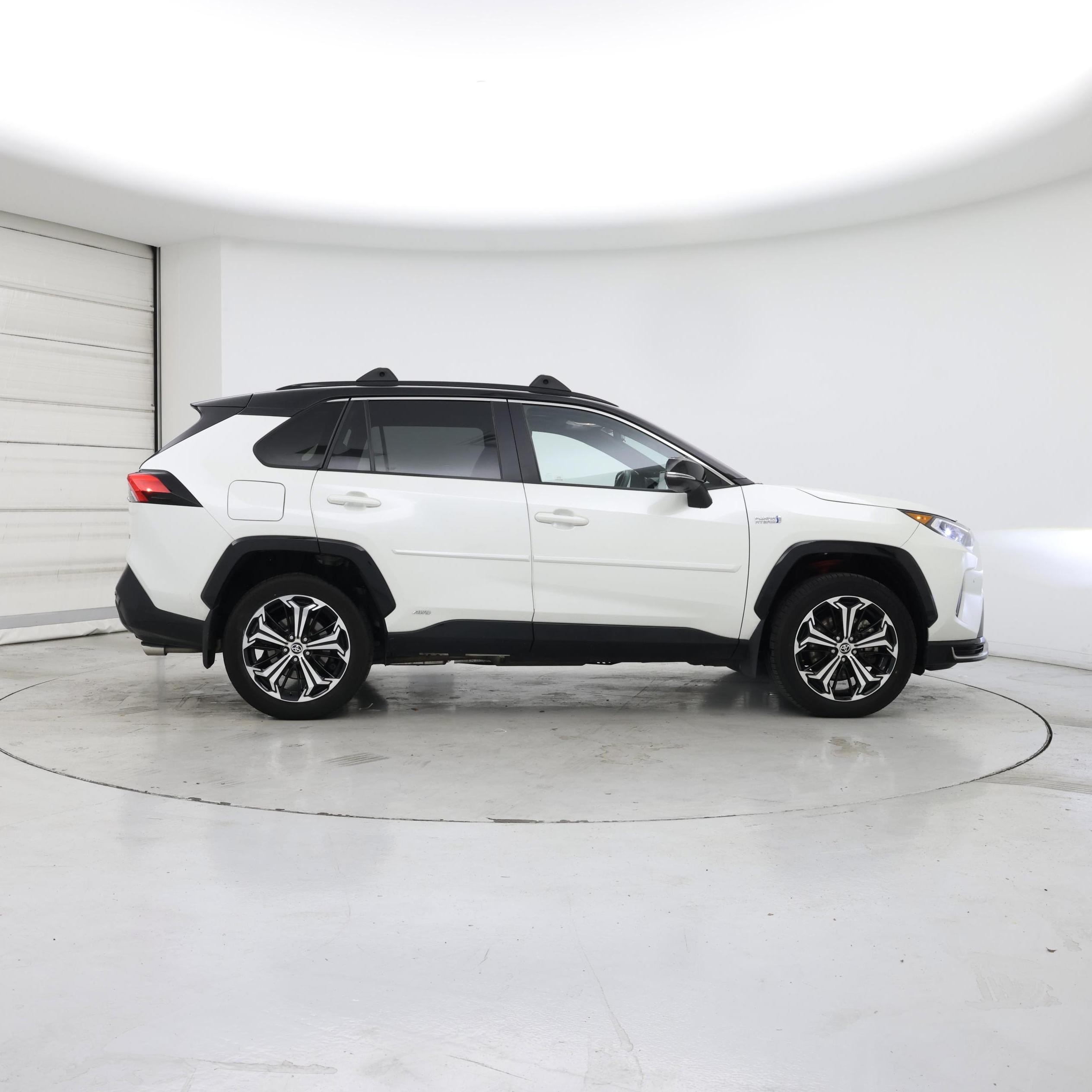 Thumbnail: 2021 Toyota RAV4 - 7