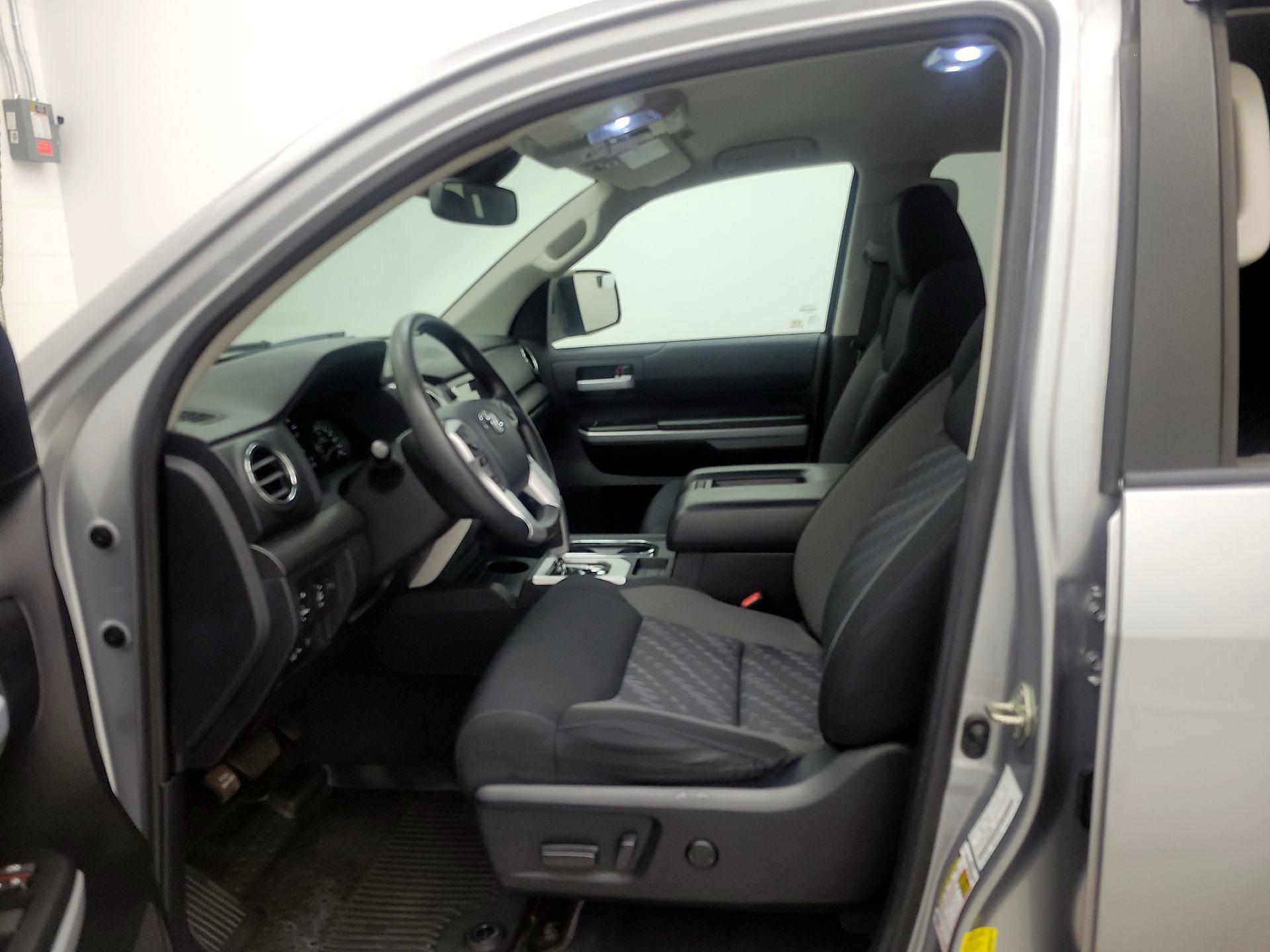 Thumbnail: 2020 Toyota Tundra - 11