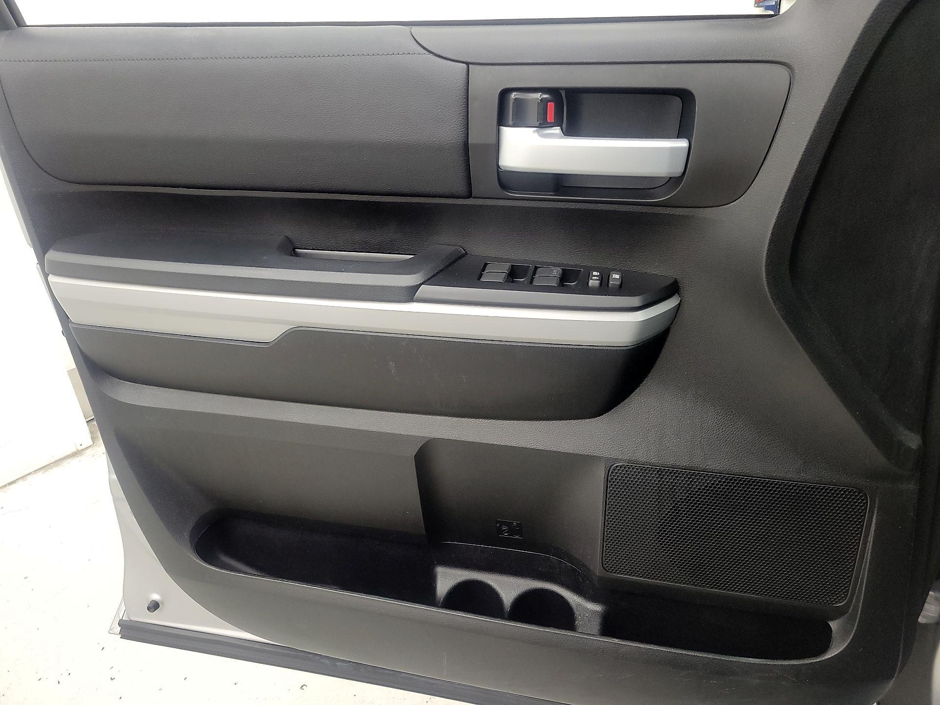 Thumbnail: 2020 Toyota Tundra - 12