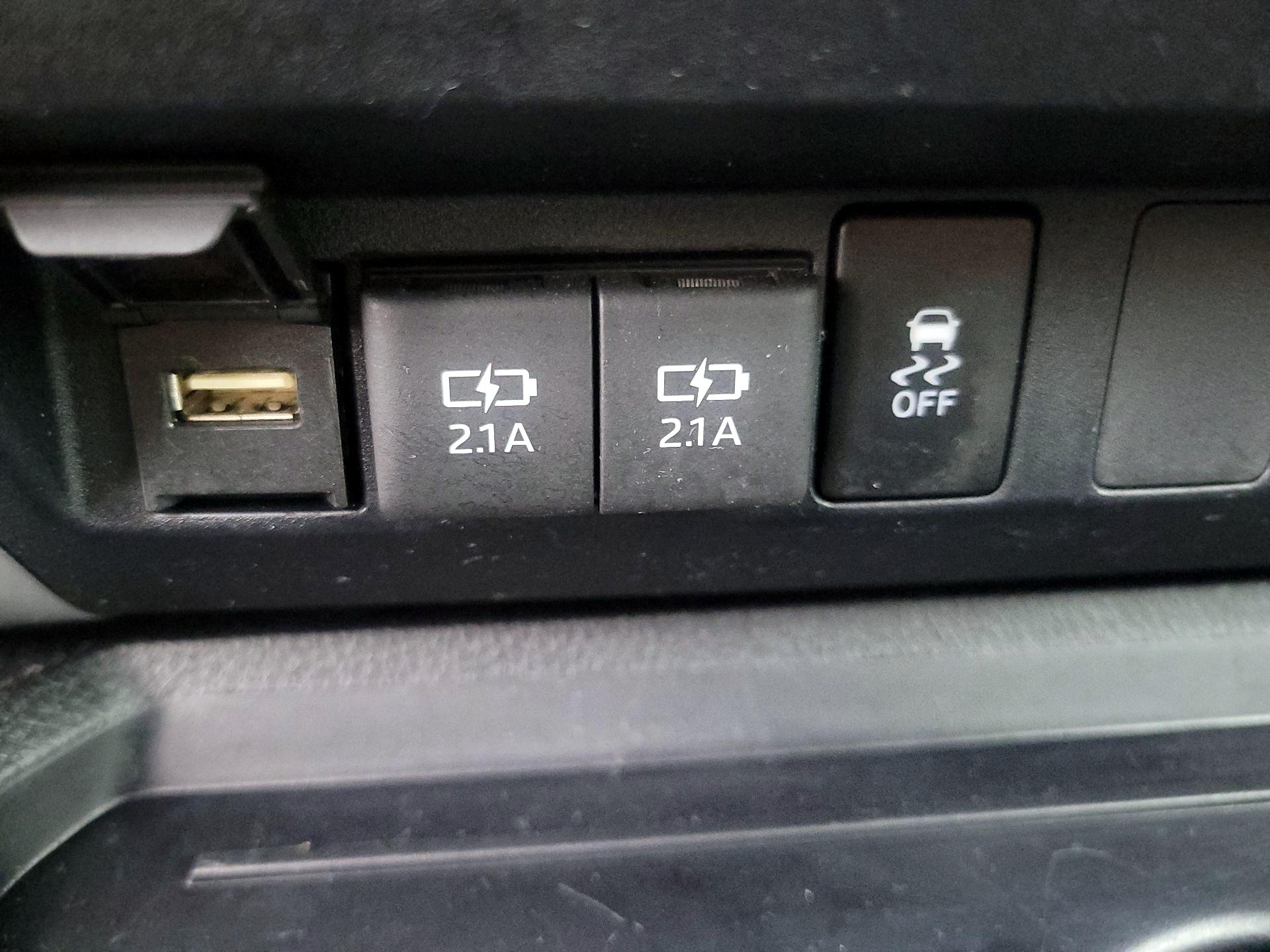 Thumbnail: 2020 Toyota Tundra - 18