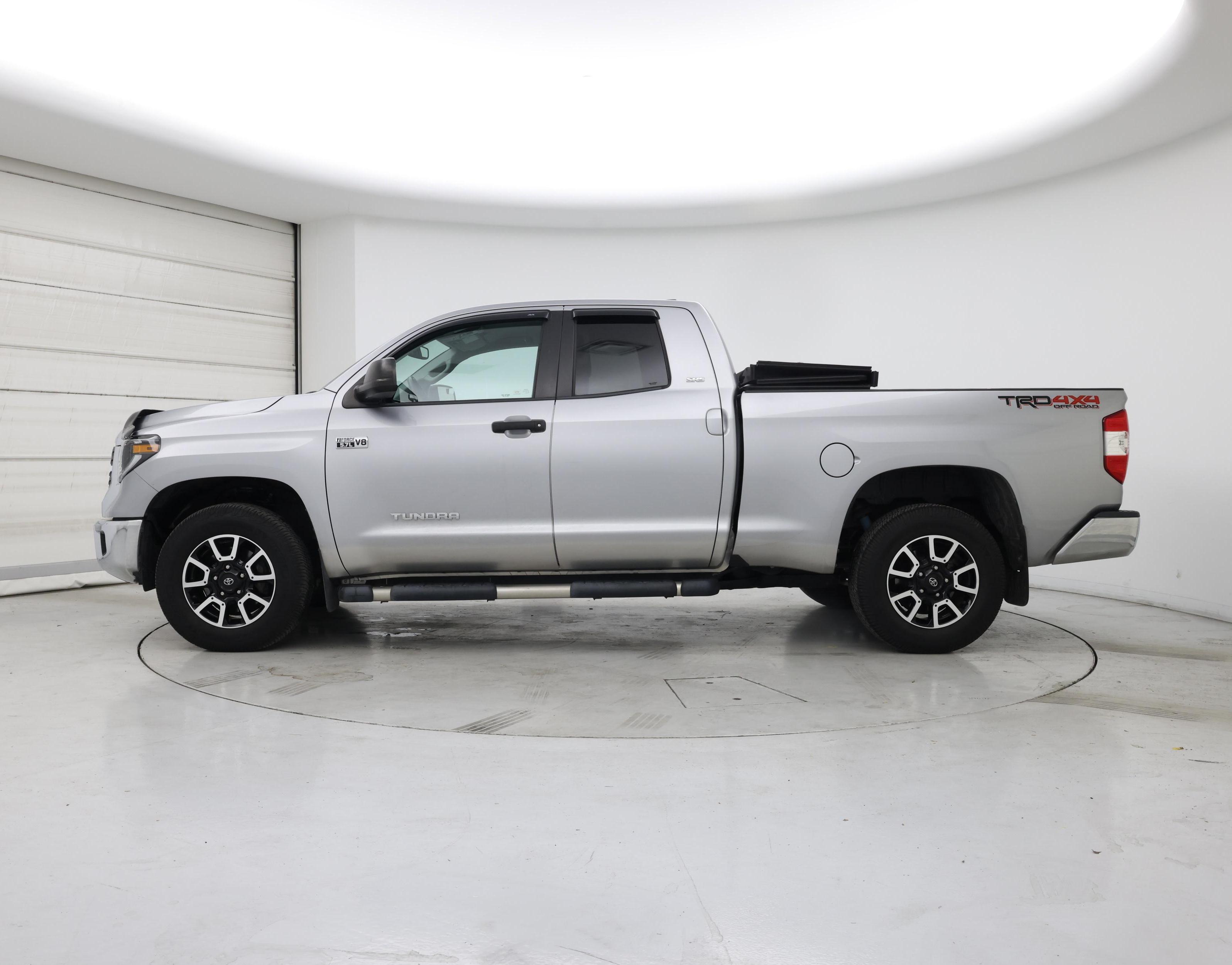 Thumbnail: 2020 Toyota Tundra - 3