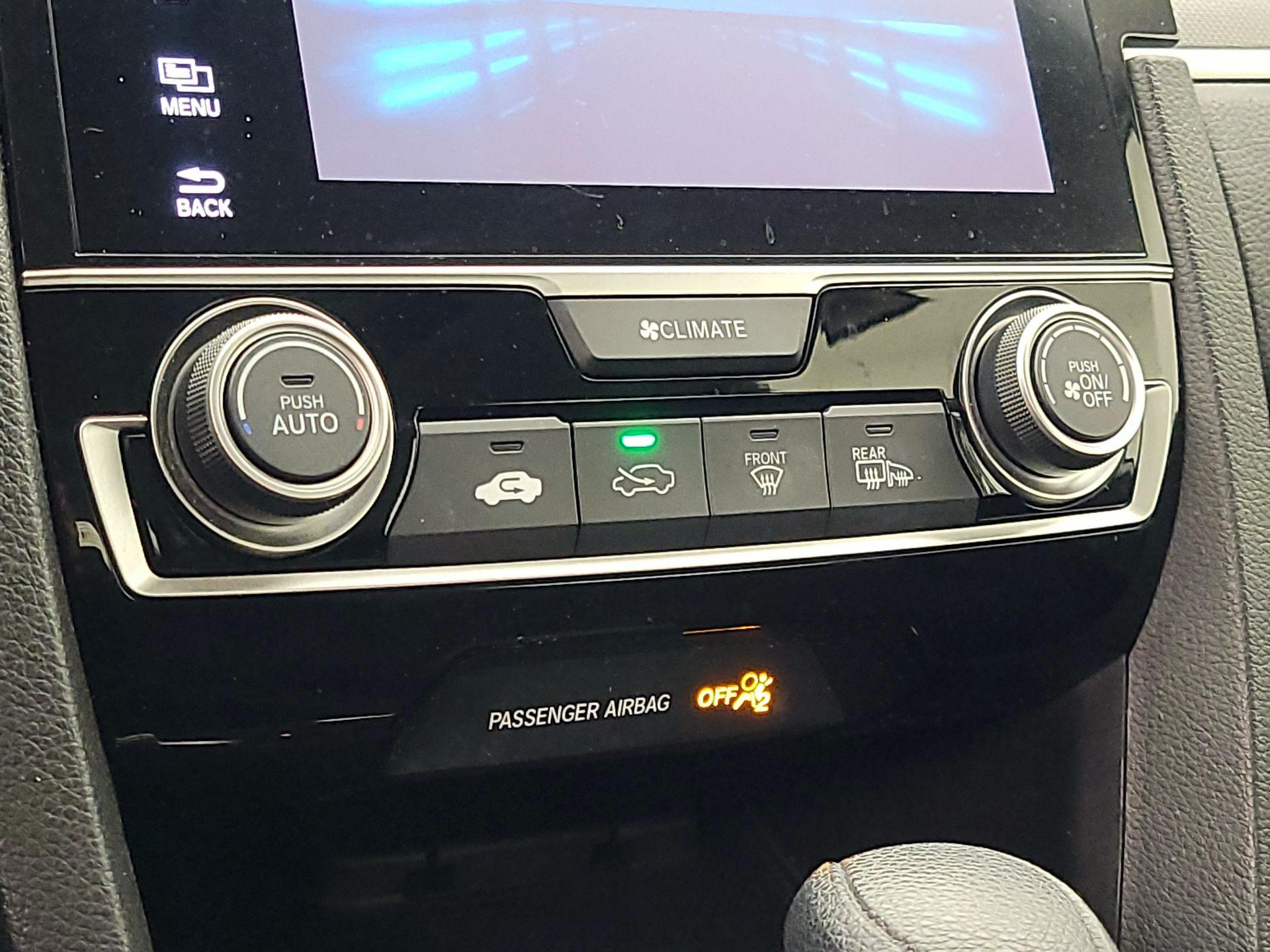 Thumbnail: 2016 Honda Civic - 16