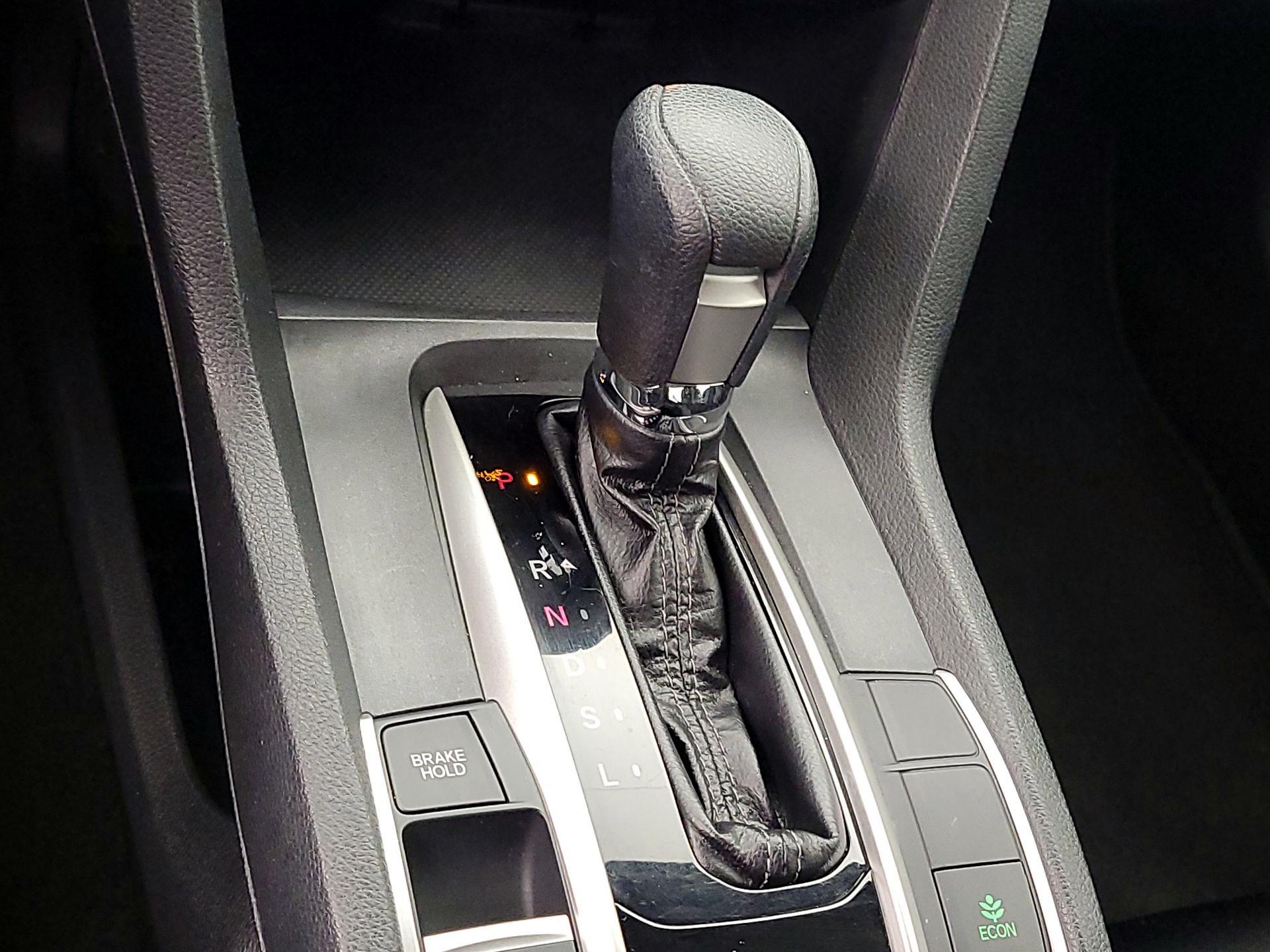 Thumbnail: 2016 Honda Civic - 17