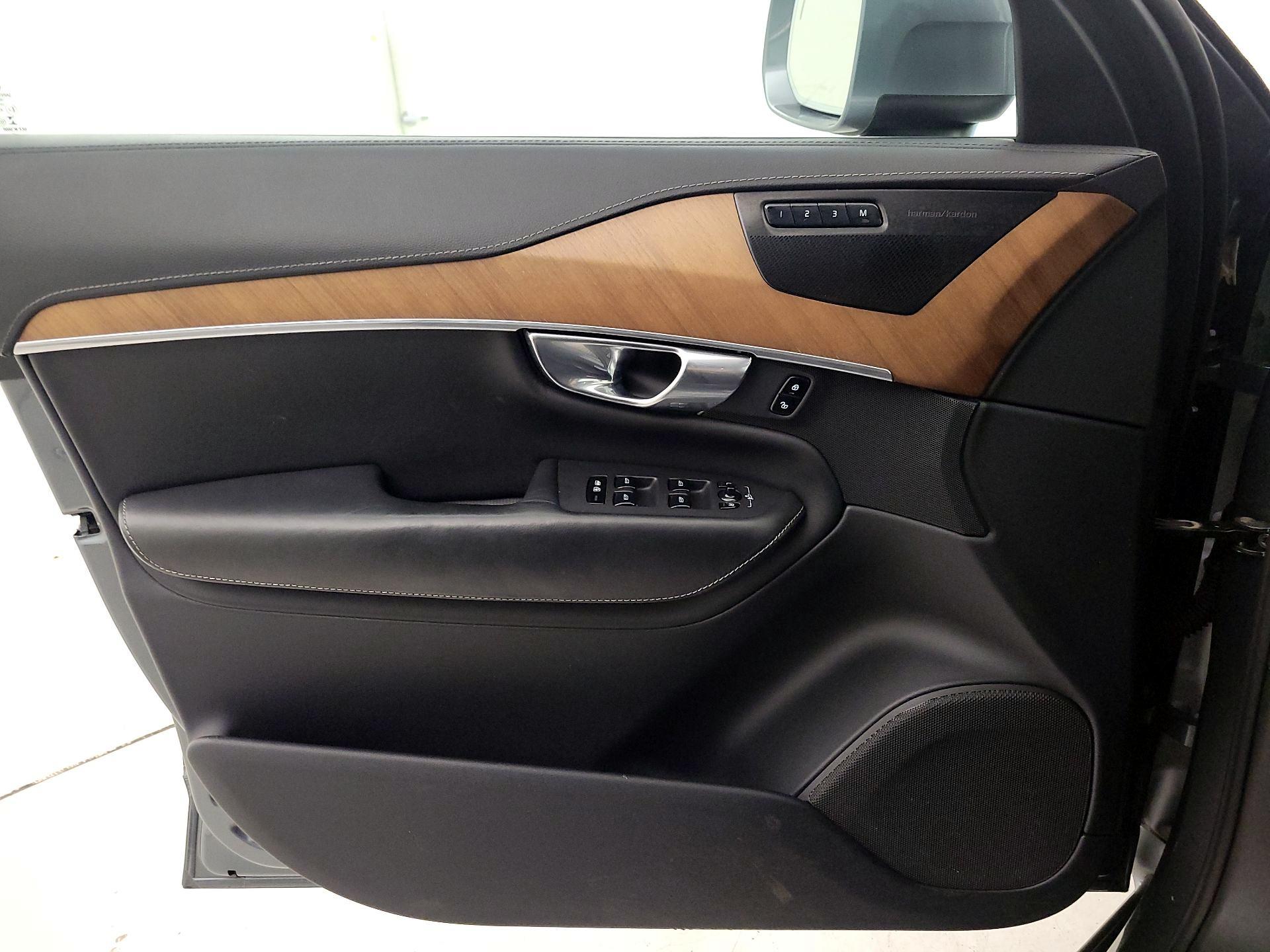 Thumbnail: 2019 Volvo XC90 - 12