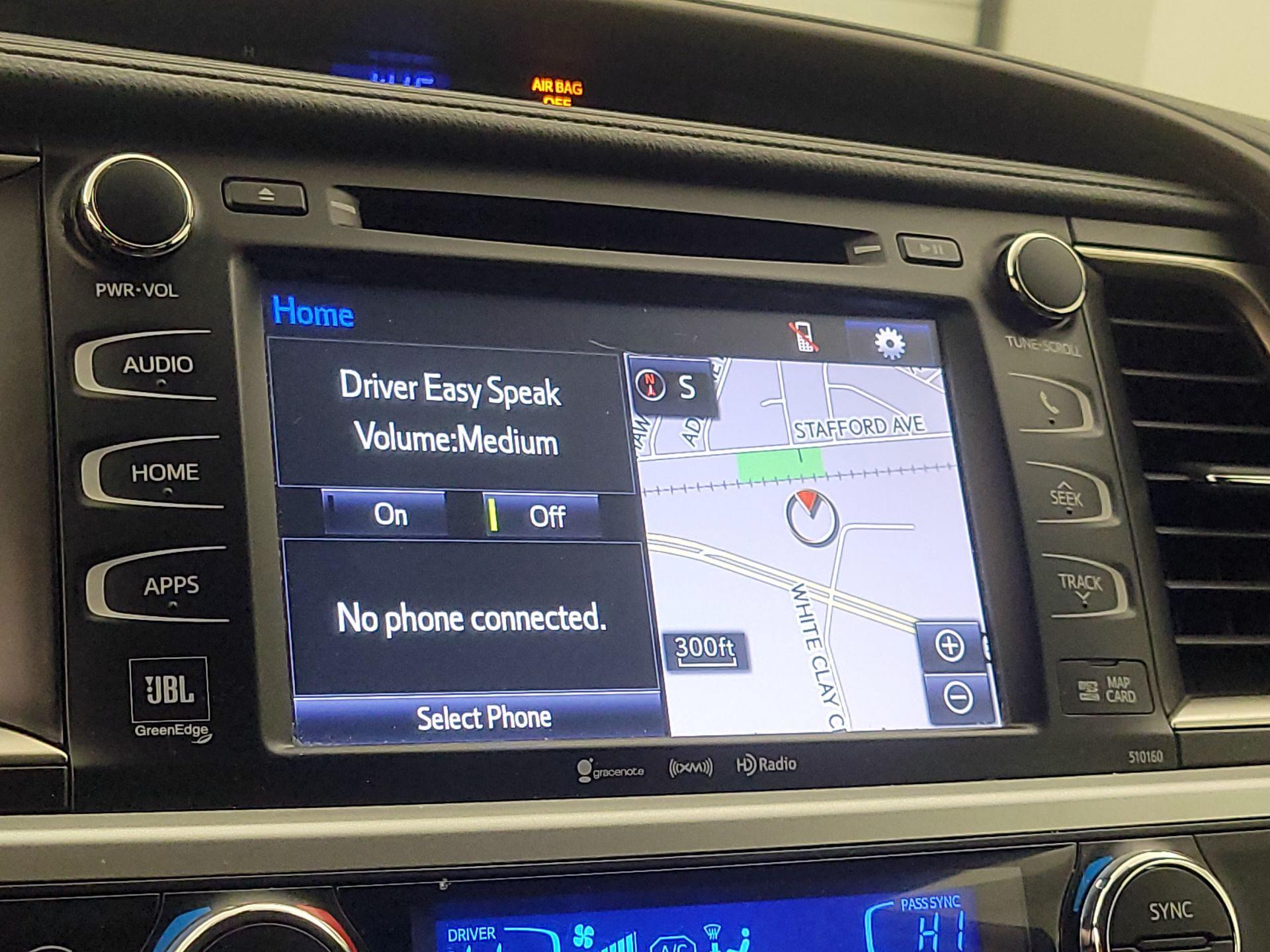 Thumbnail: 2016 Toyota Highlander - 14