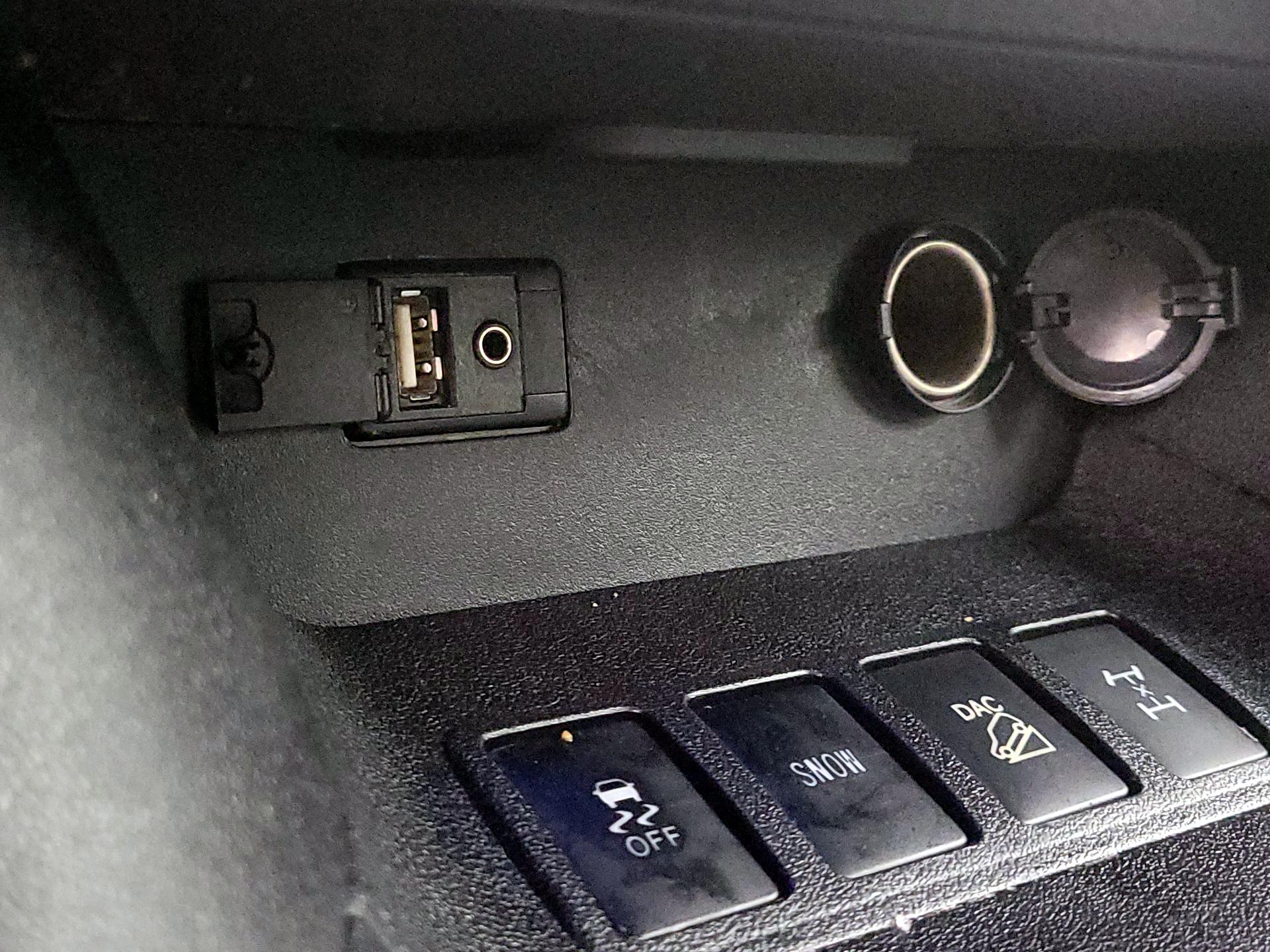 Thumbnail: 2016 Toyota Highlander - 19