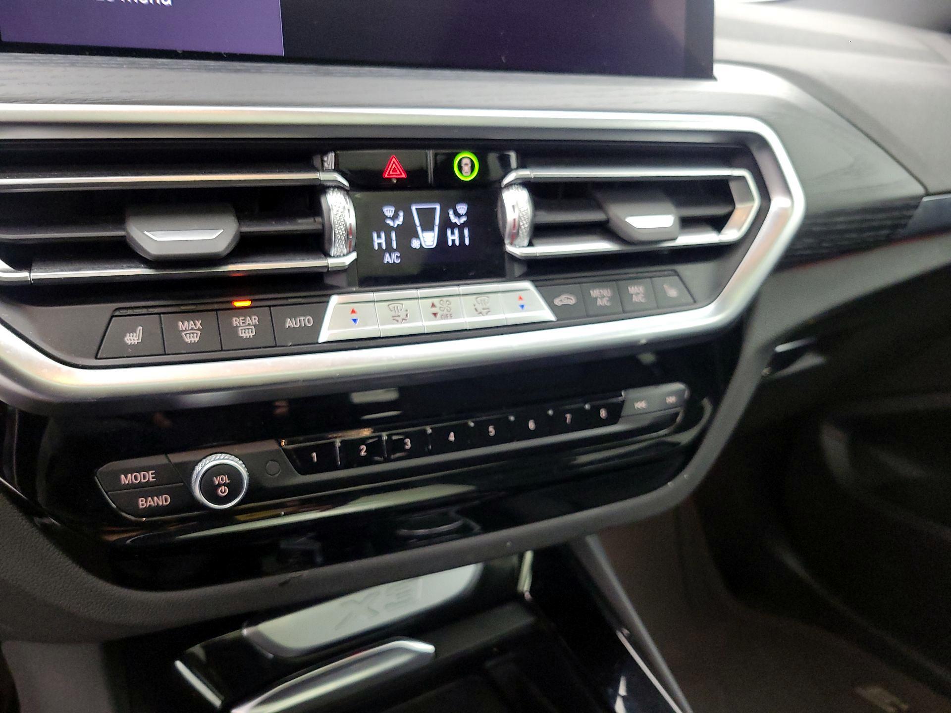 Thumbnail: 2023 BMW X3 - 16