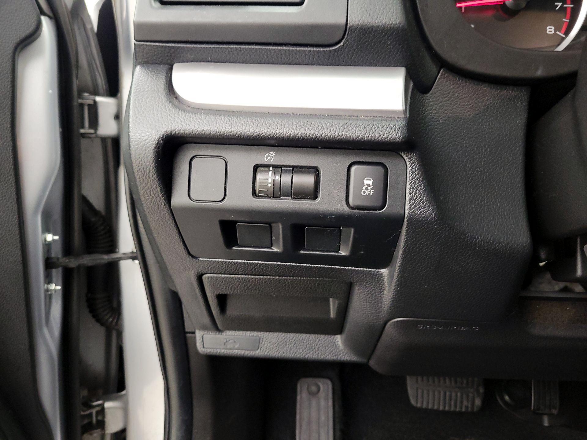 Thumbnail: 2015 Subaru Forester - 13