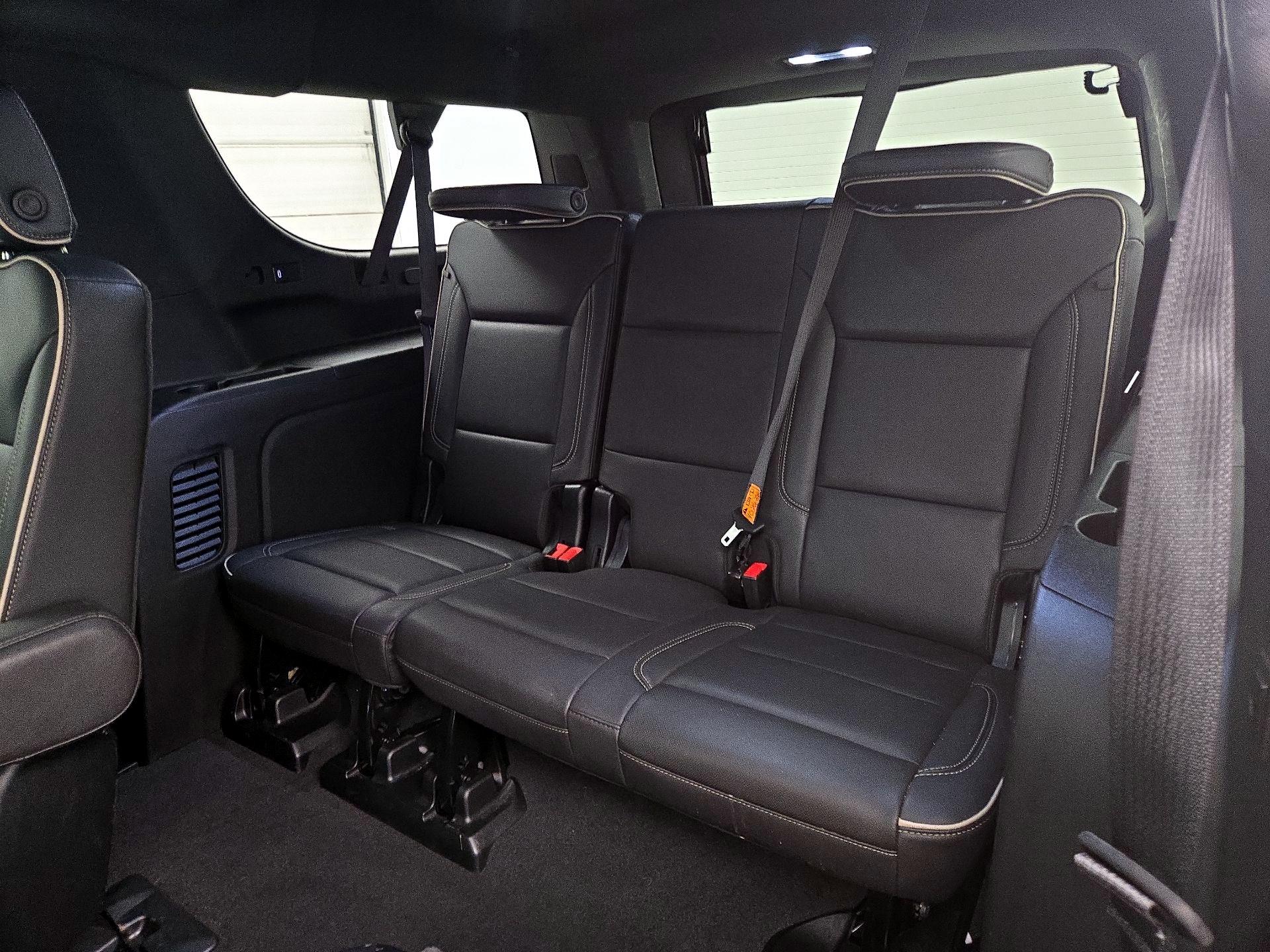 Thumbnail: 2023 Chevrolet Suburban - 20