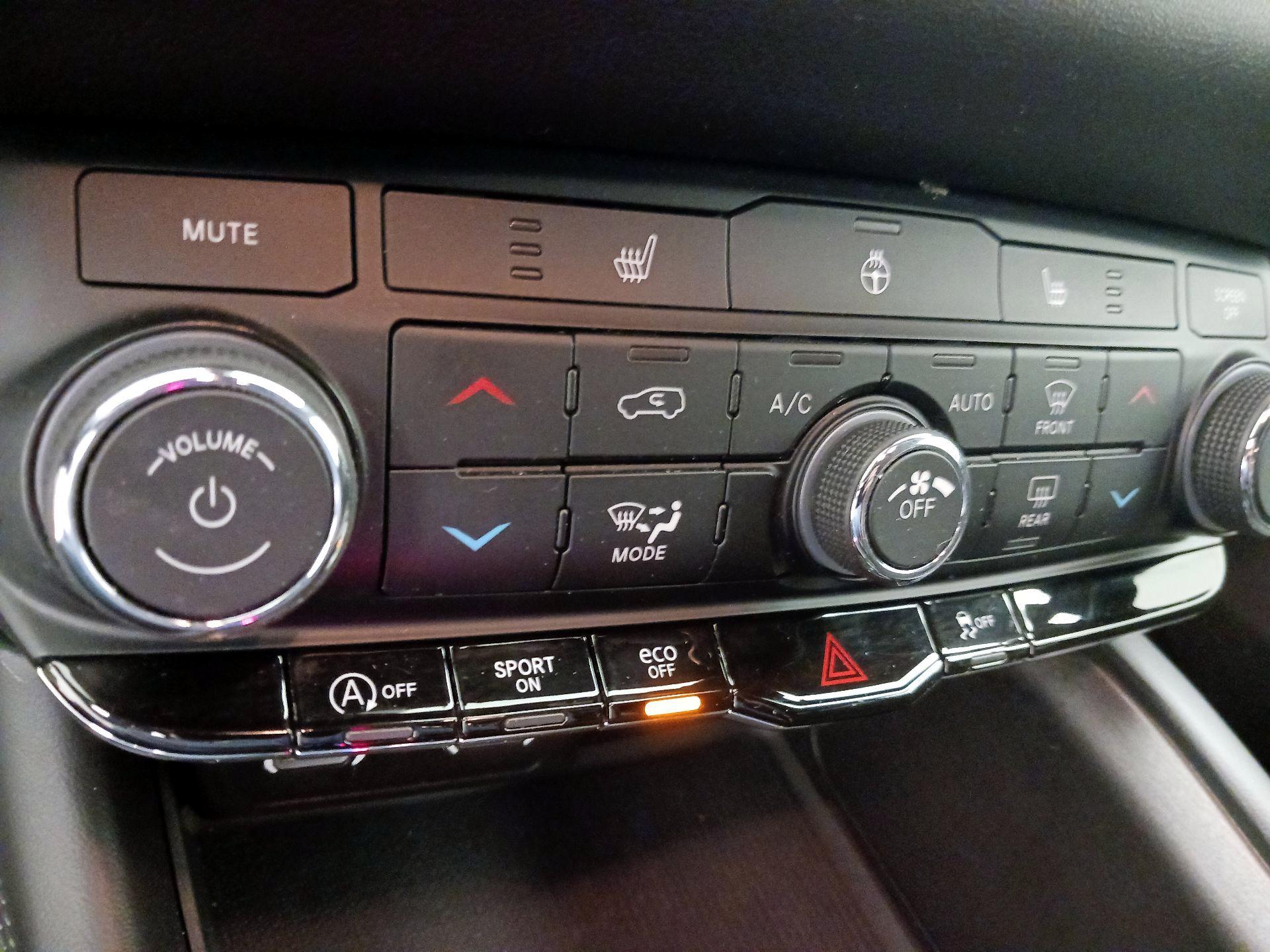 Thumbnail: 2023 Dodge Durango - 16
