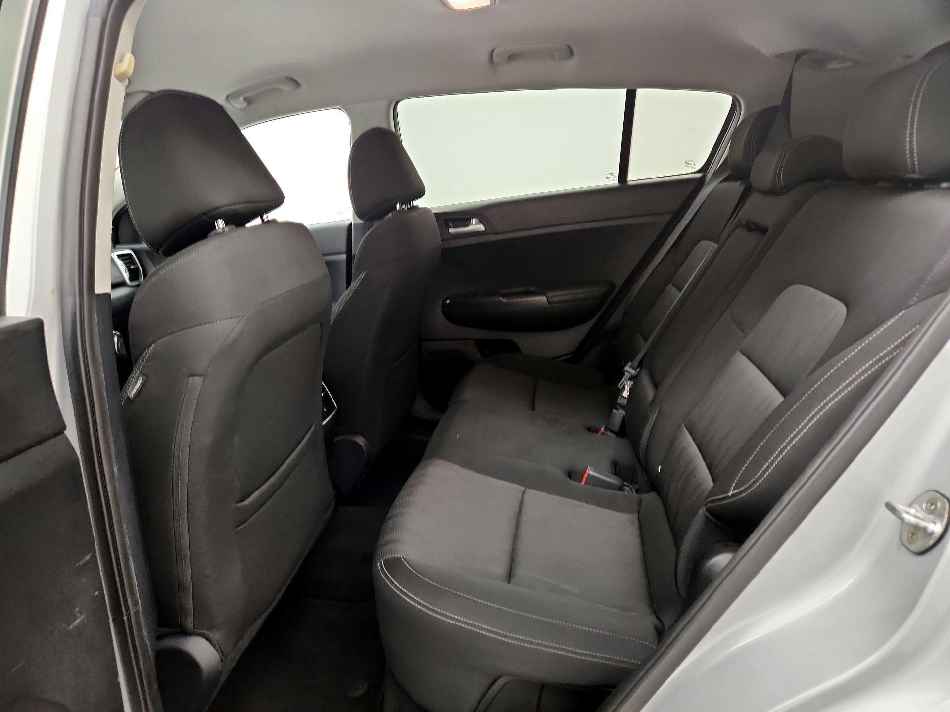 Thumbnail: 2017 Kia Sportage - 19