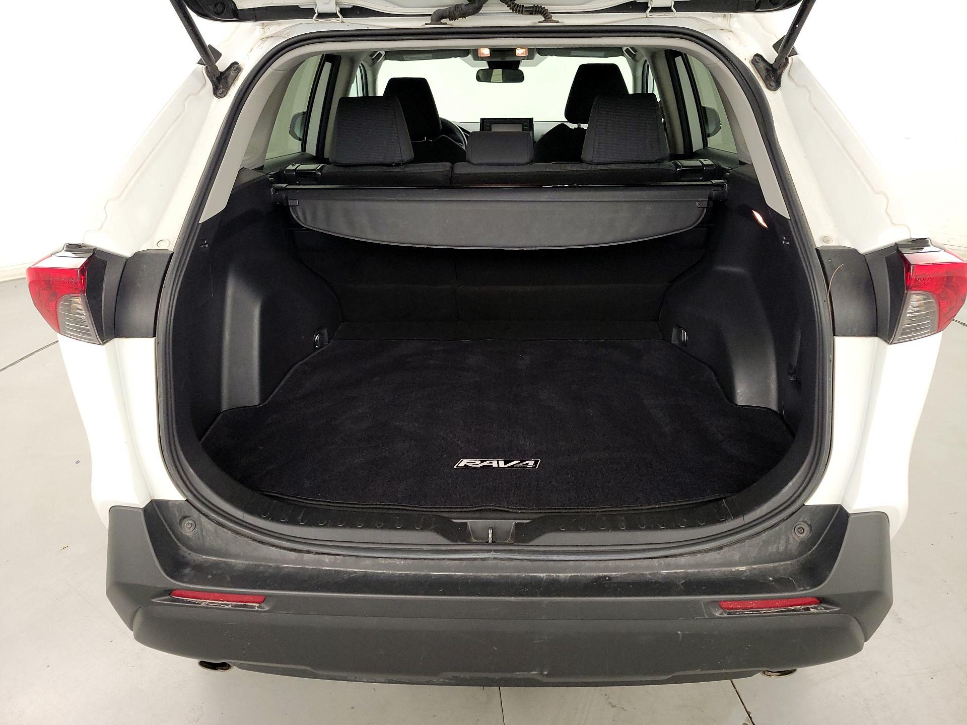 Thumbnail: 2021 Toyota RAV4 - 20