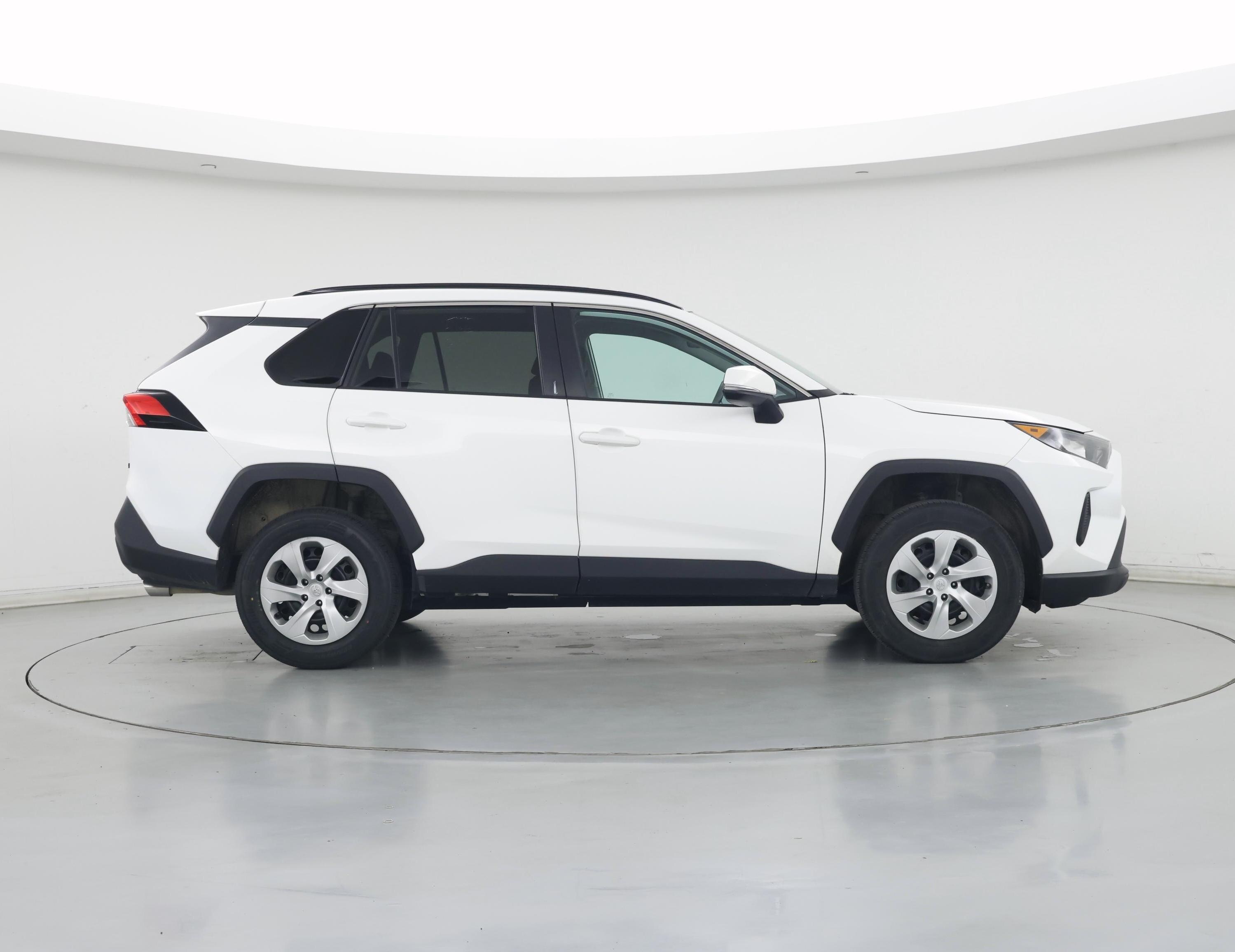 Thumbnail: 2021 Toyota RAV4 - 7